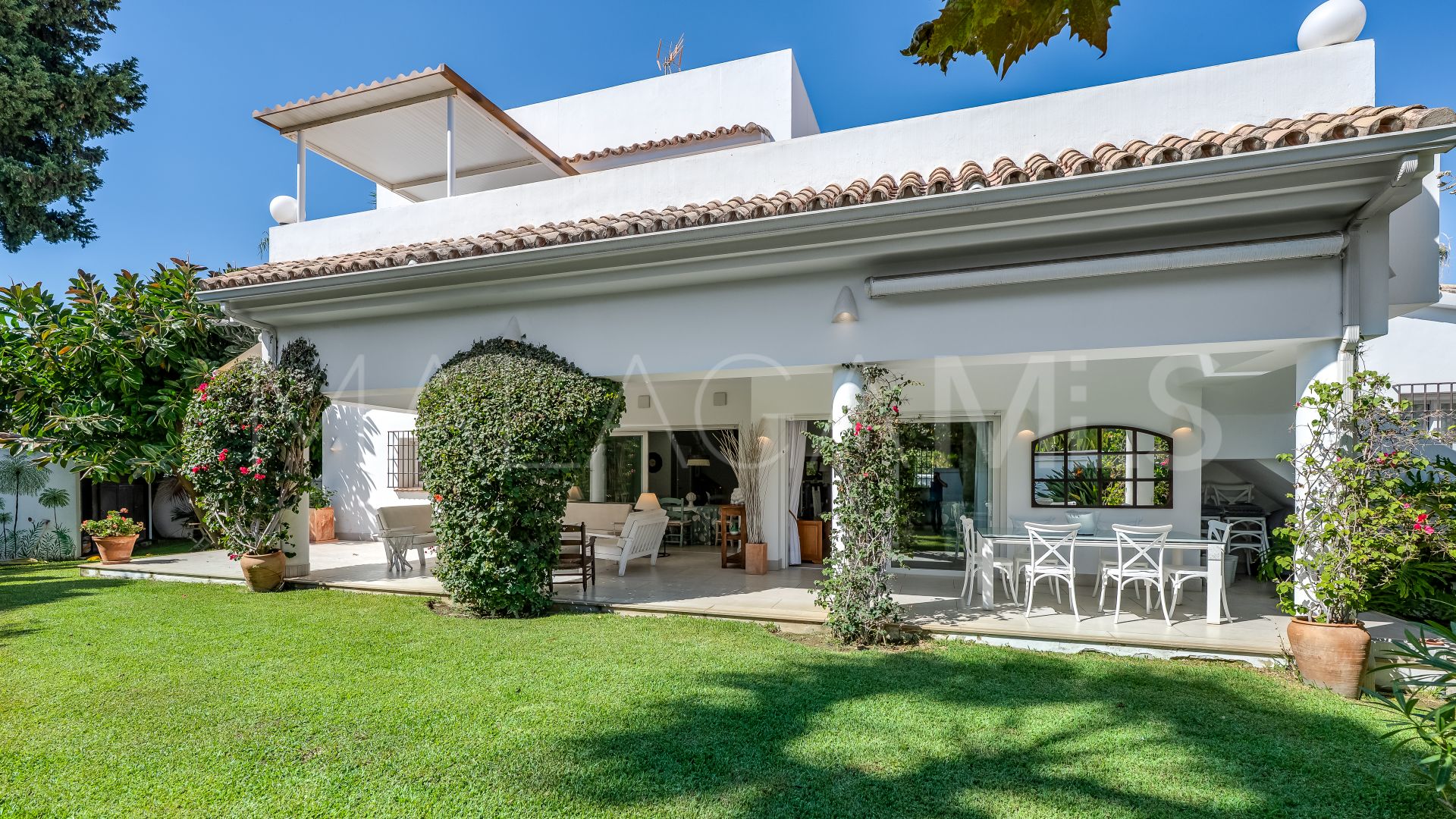 Villa for sale in San Pedro Playa