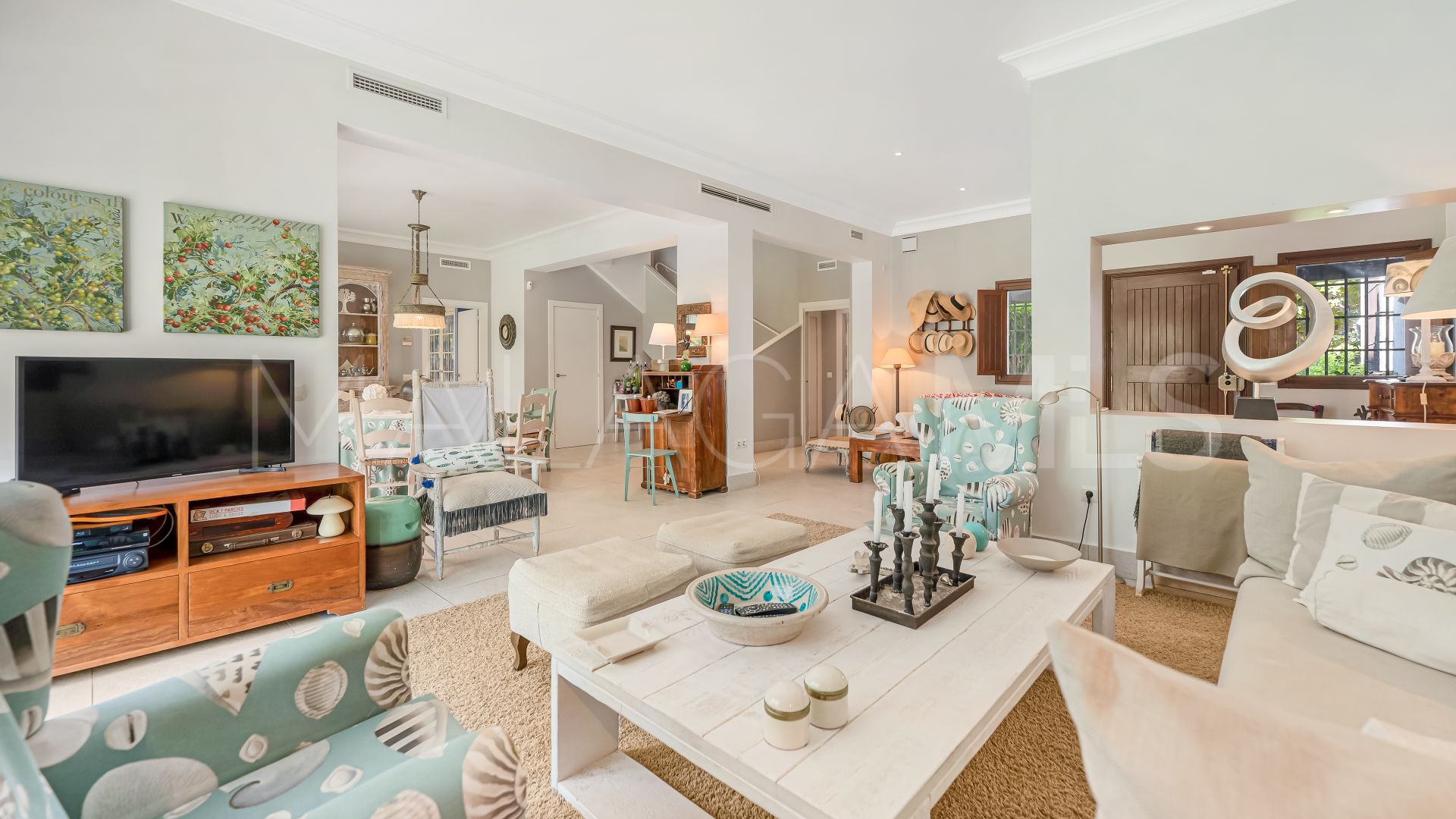 Villa for sale in San Pedro Playa