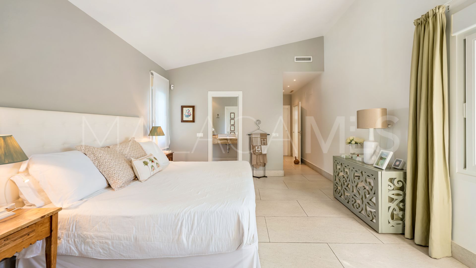 Villa for sale in San Pedro Playa