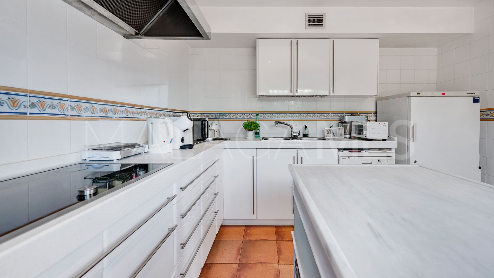 Buy Marbesa house with 4 bedrooms