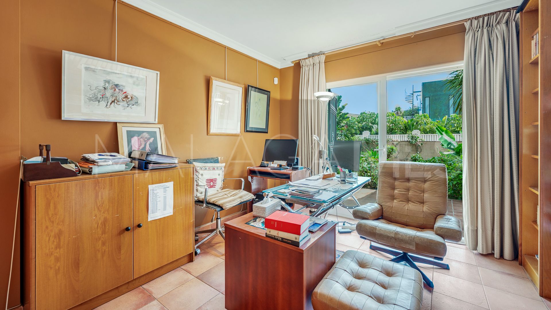 Buy Marbesa house with 4 bedrooms