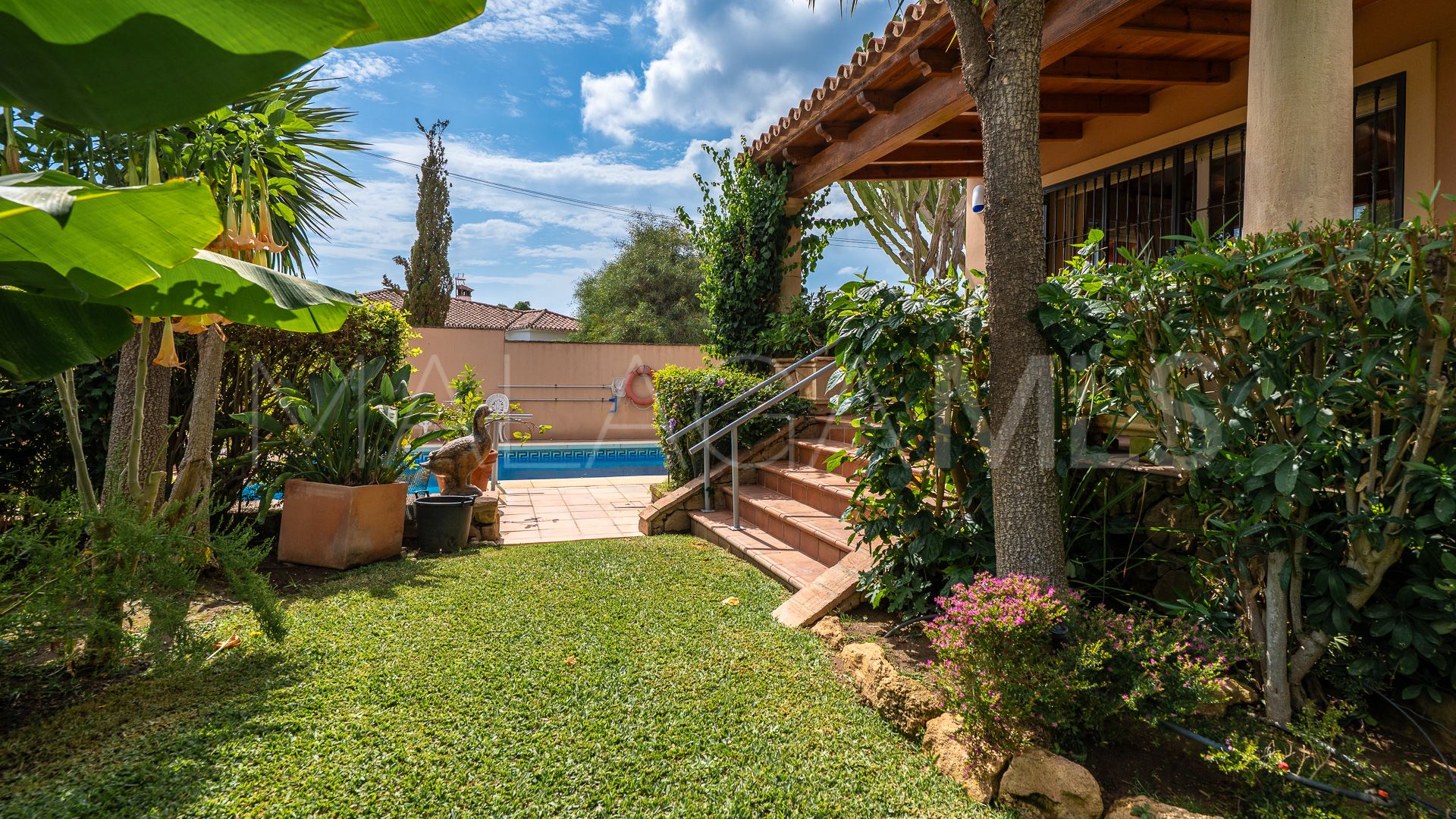 Buy Marbesa house with 4 bedrooms