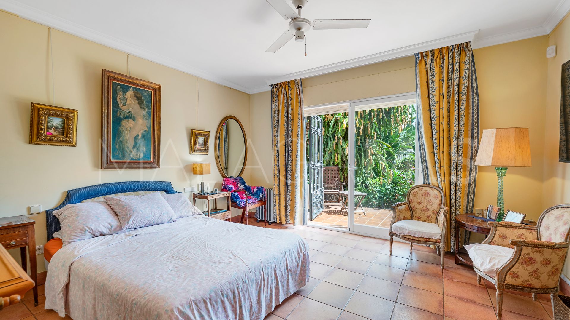 Buy Marbesa house with 4 bedrooms