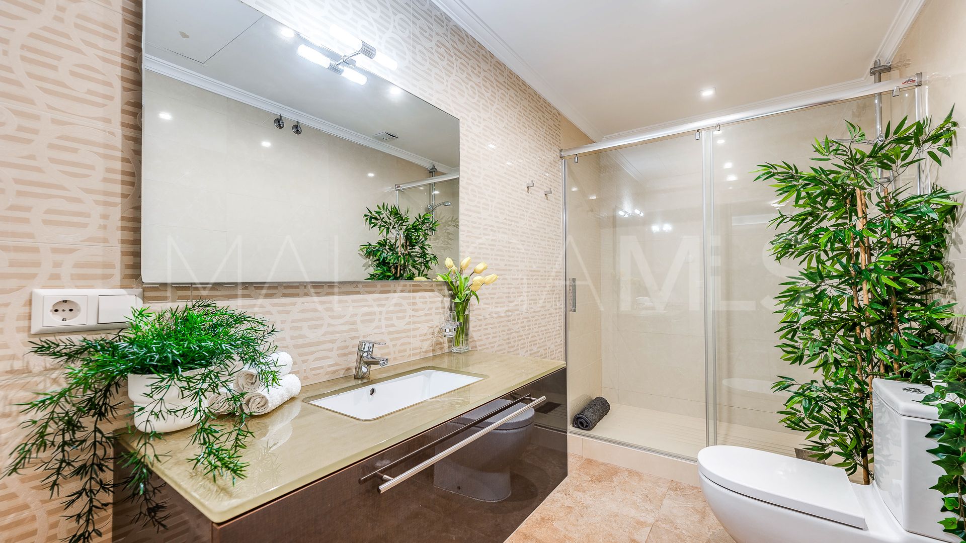 Villa for sale in Marbesa