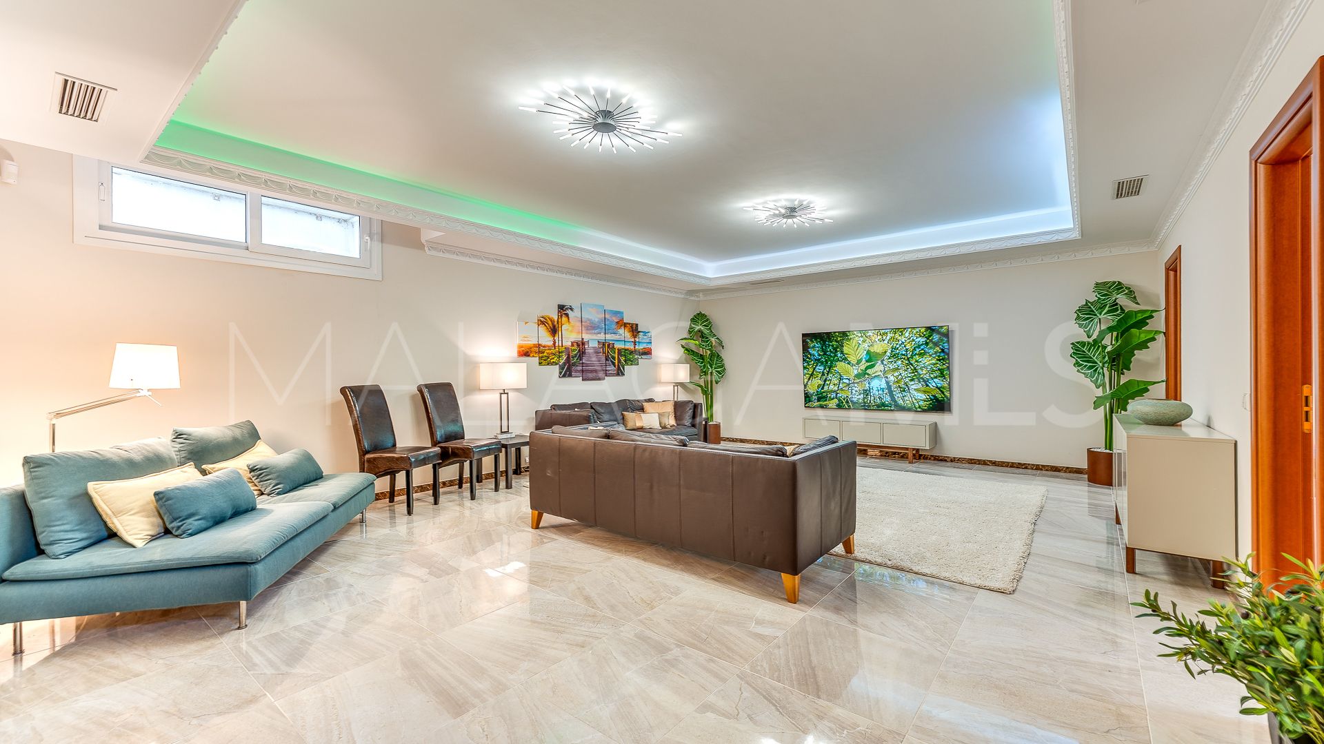 Villa for sale in Marbesa