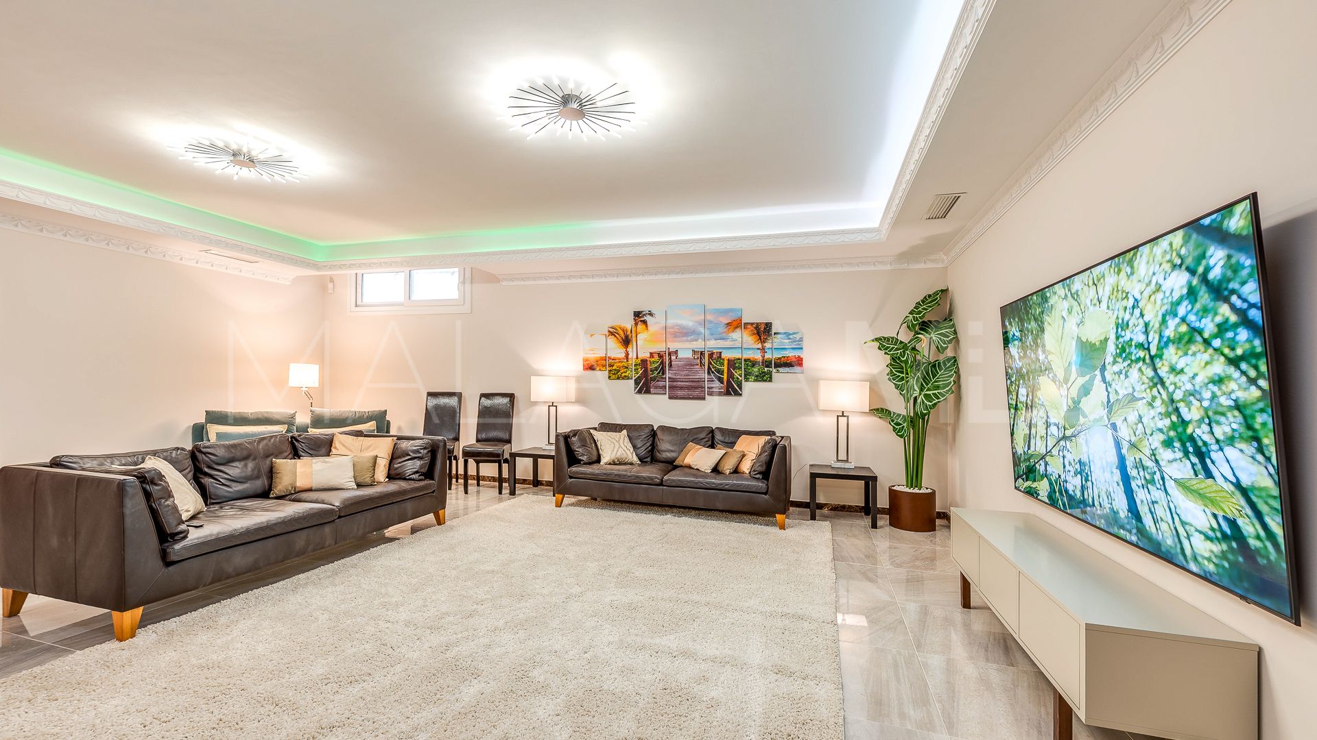 Villa for sale in Marbesa