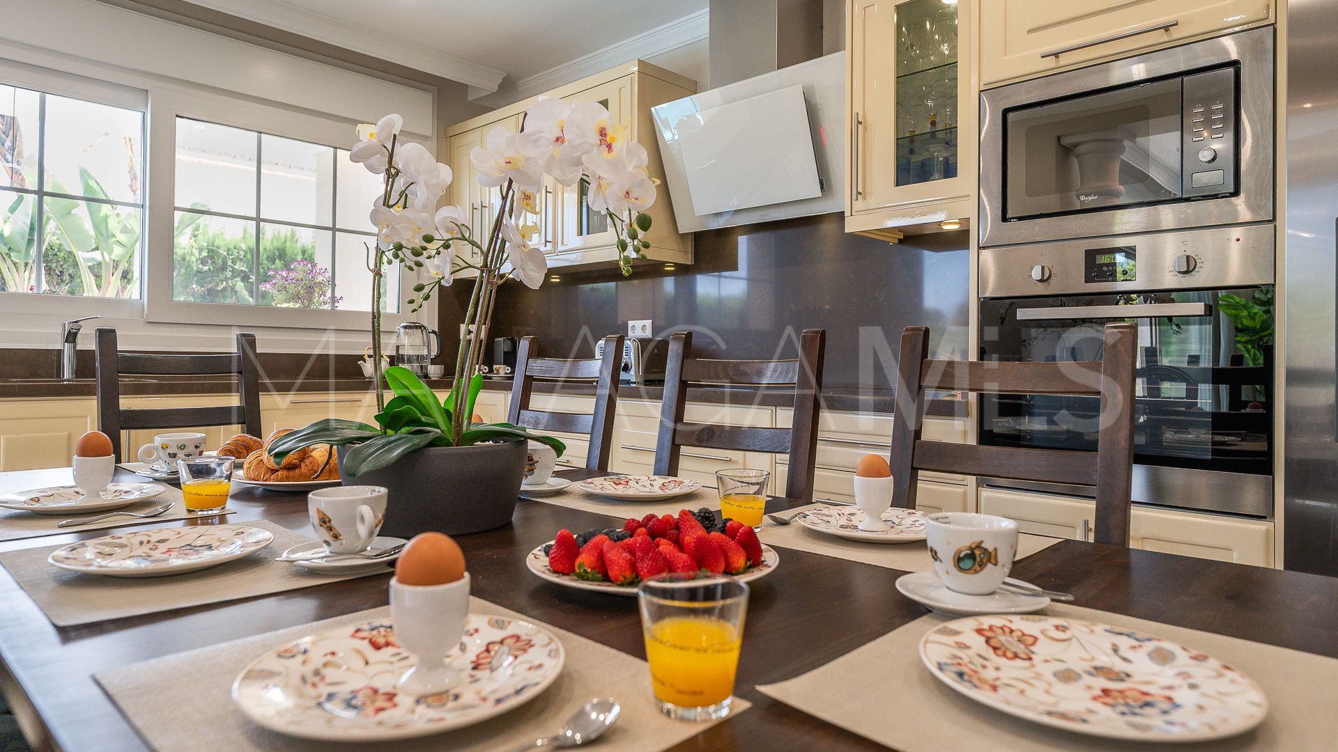Villa for sale in Marbesa