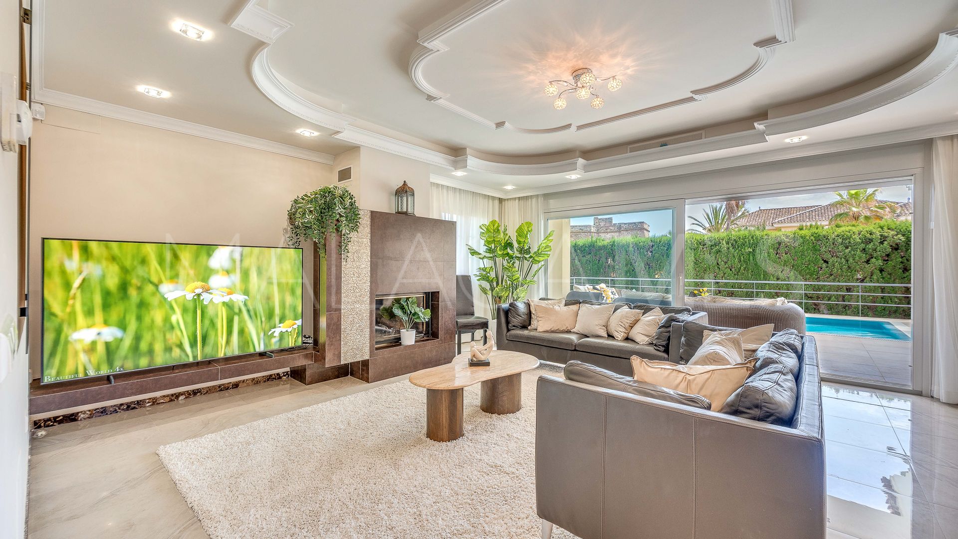 Villa for sale in Marbesa