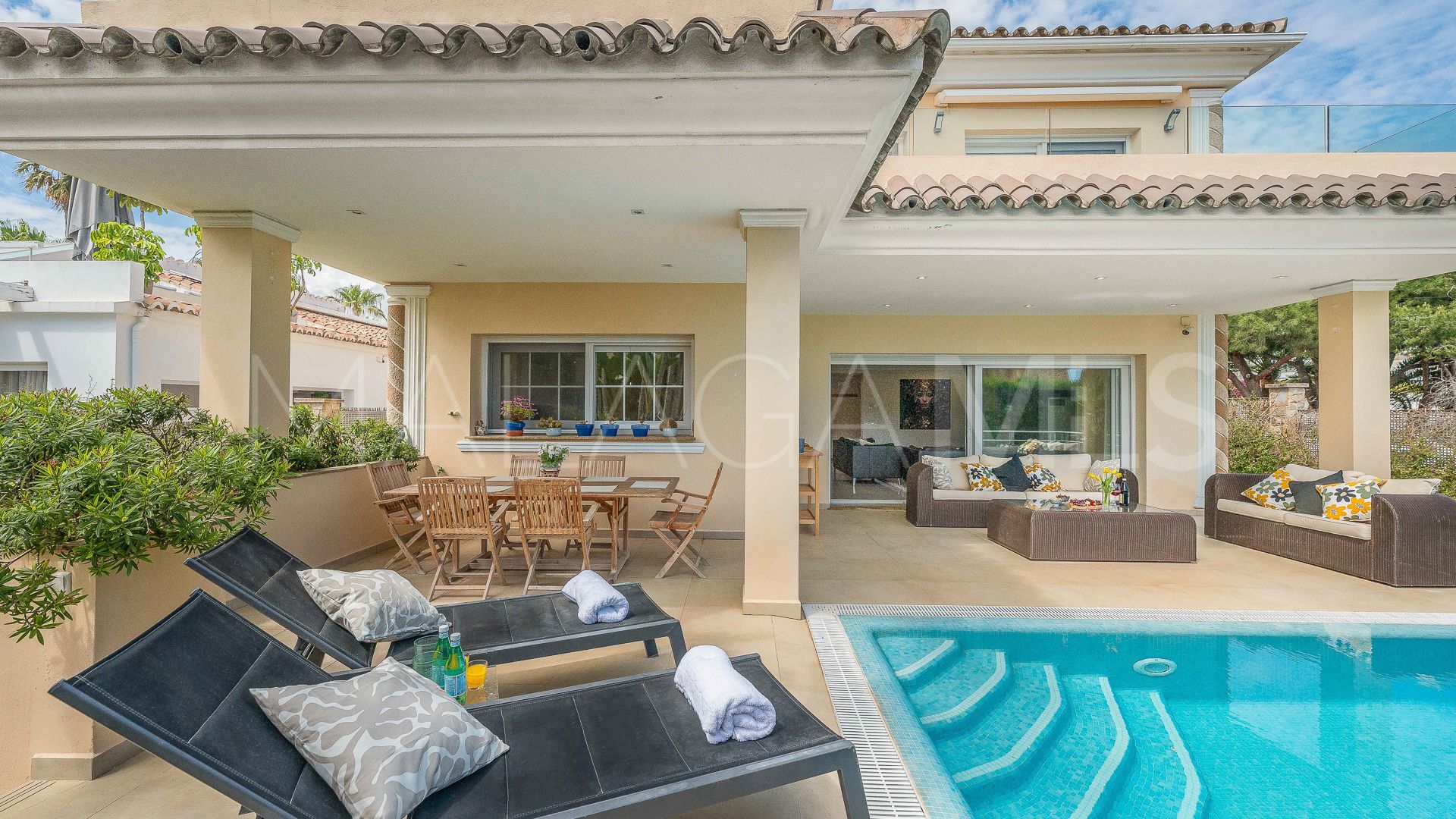 Villa for sale in Marbesa