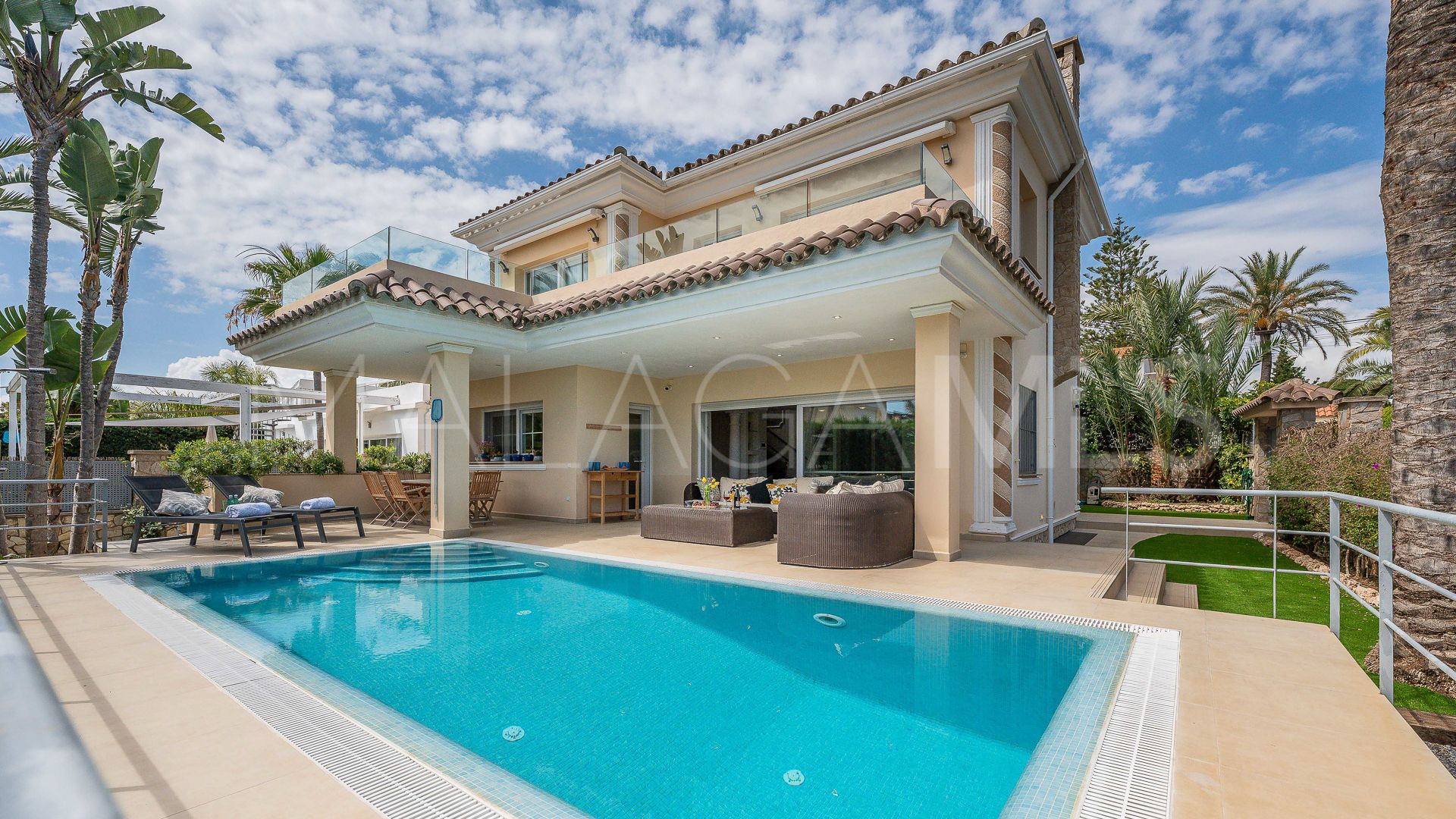 Villa for sale in Marbesa