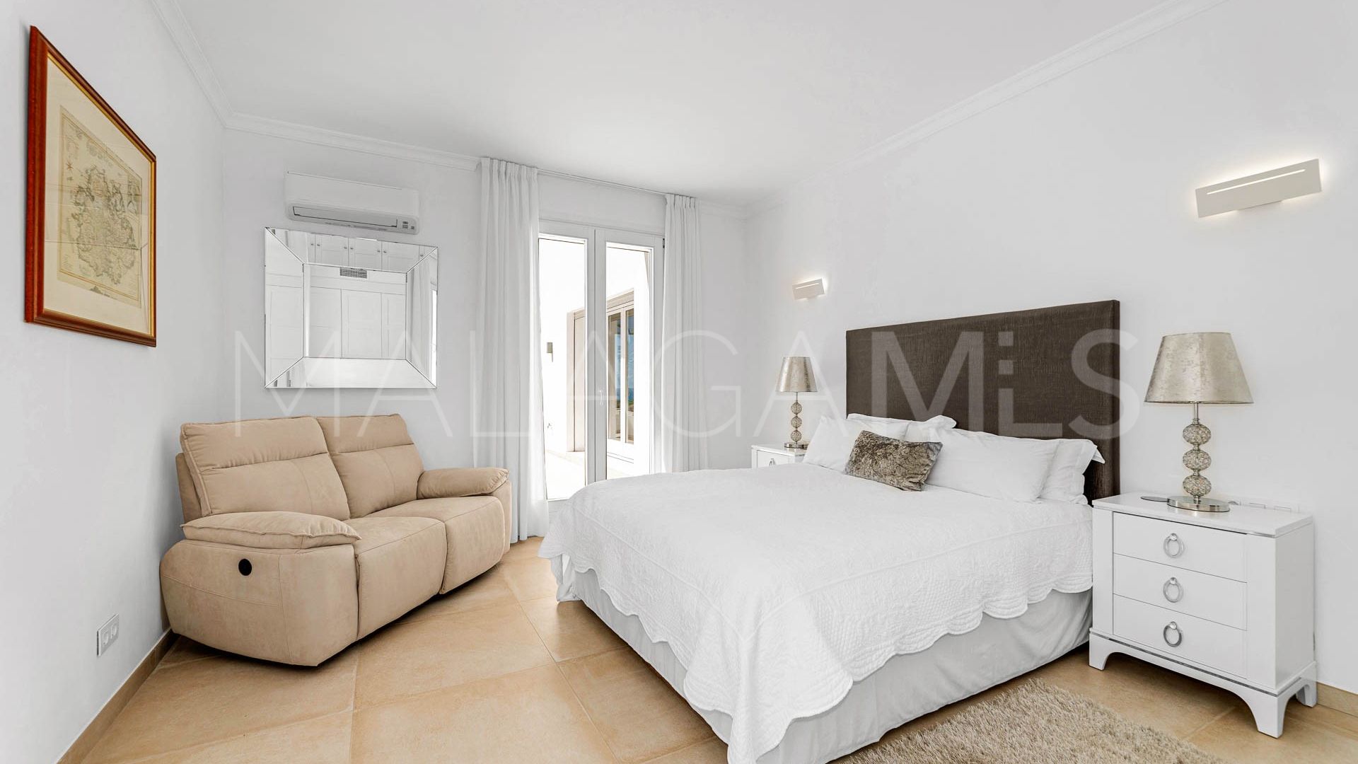 Villa for sale in Hacienda las Chapas