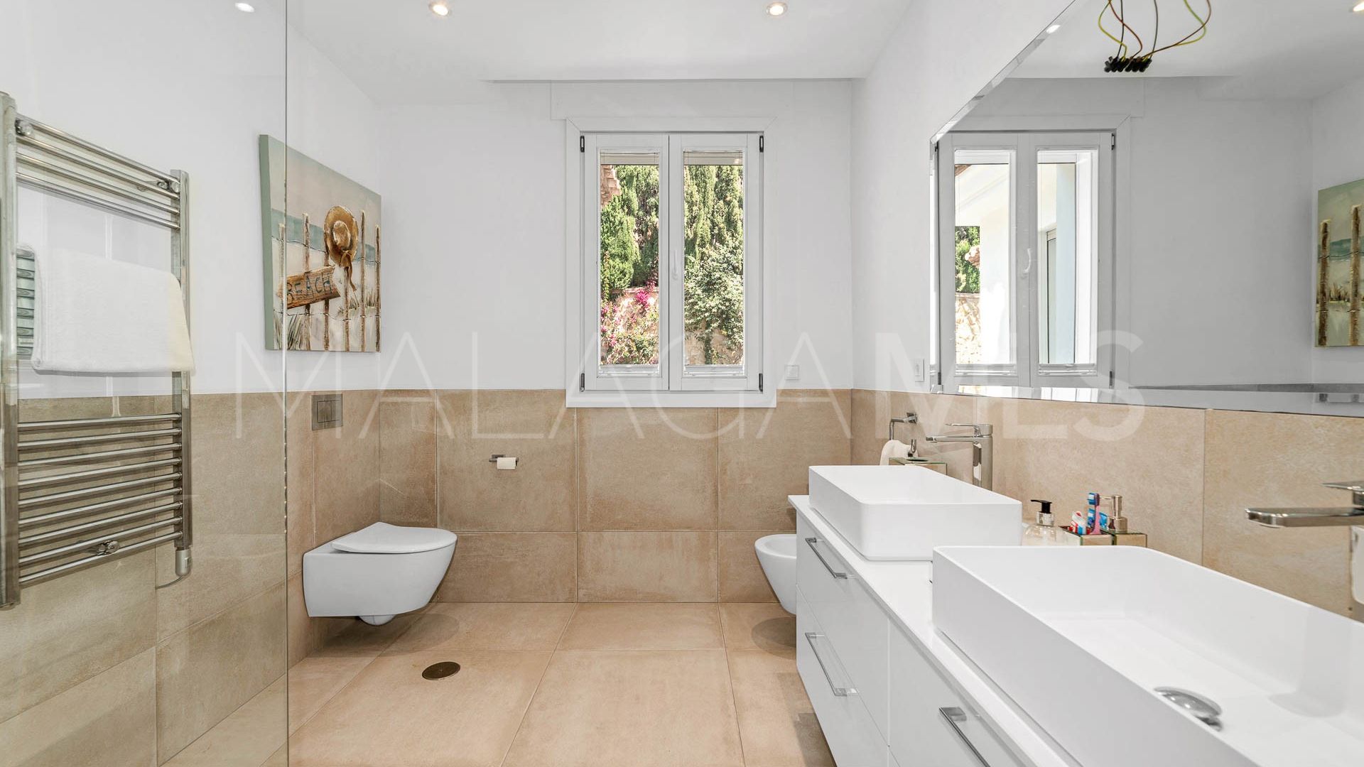 Villa for sale in Hacienda las Chapas