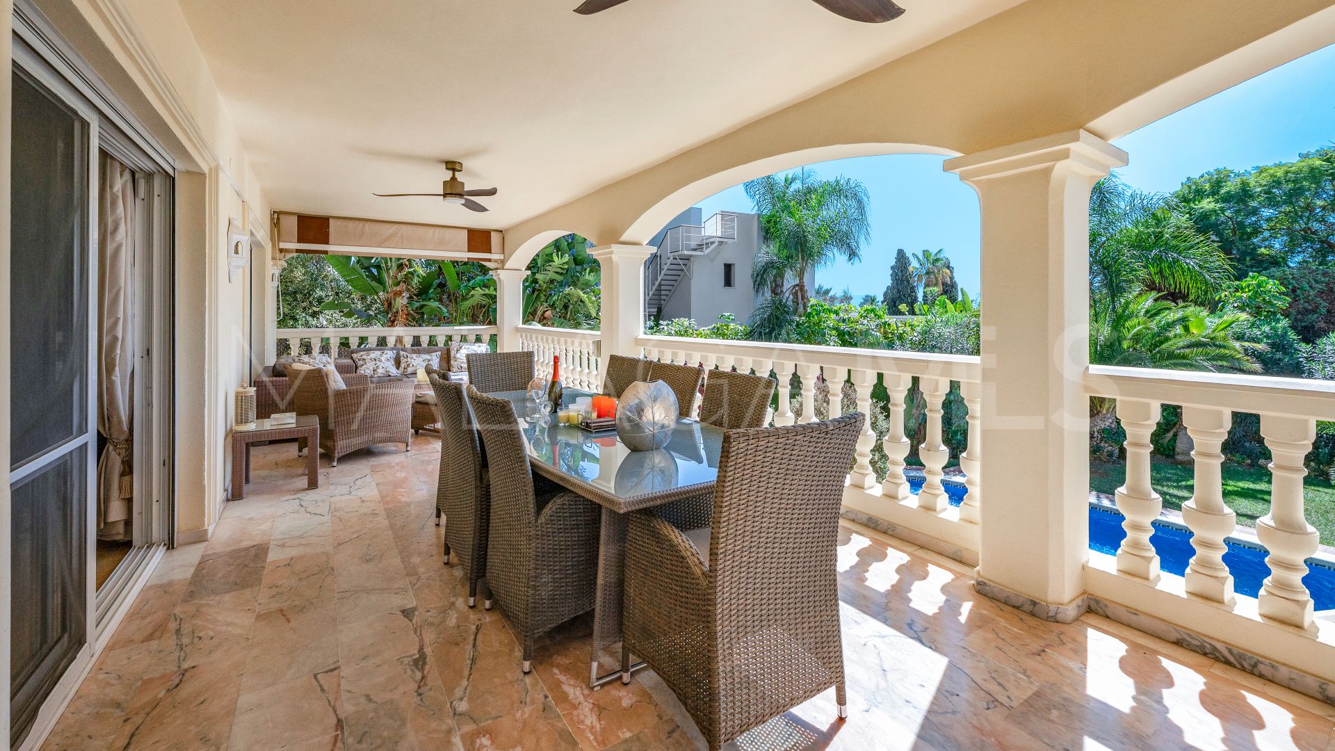 Se vende villa de 5 bedrooms in Marbesa
