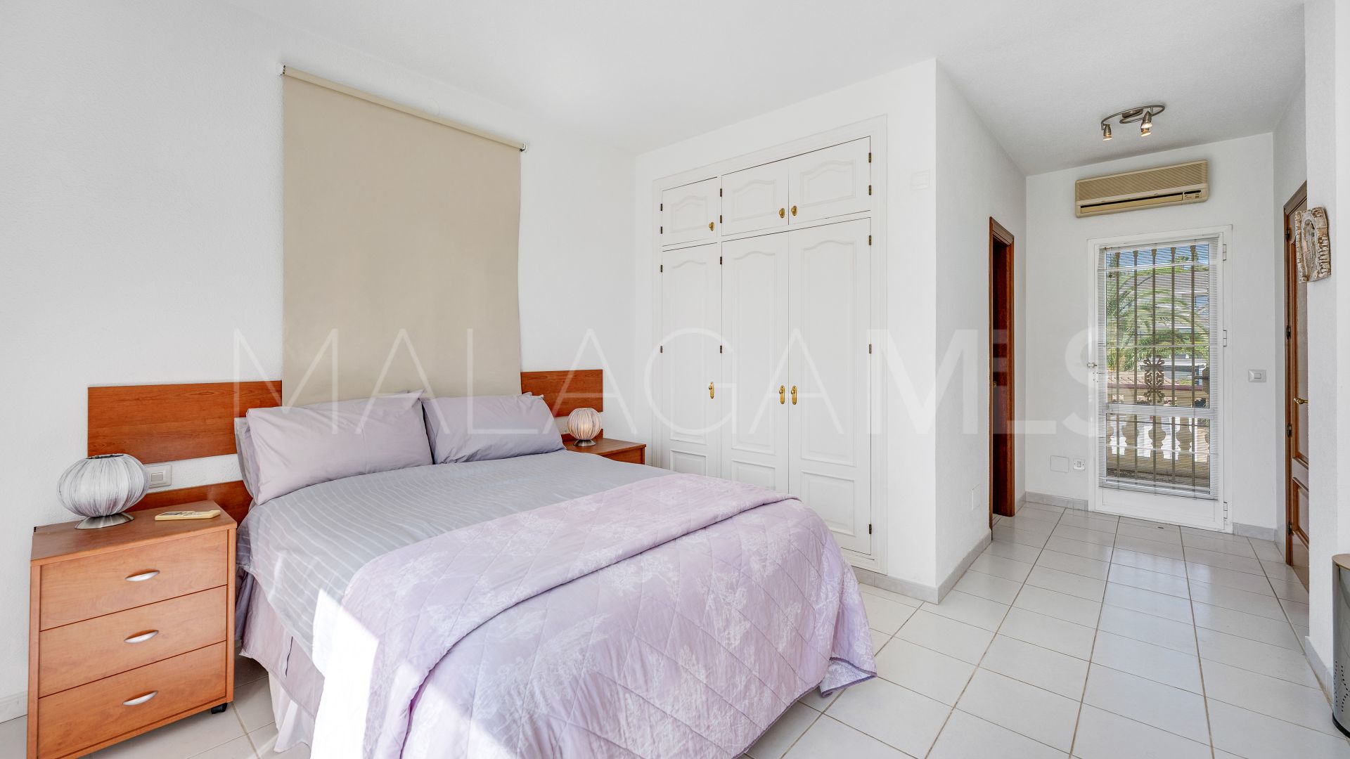 Se vende villa de 5 bedrooms in Marbesa