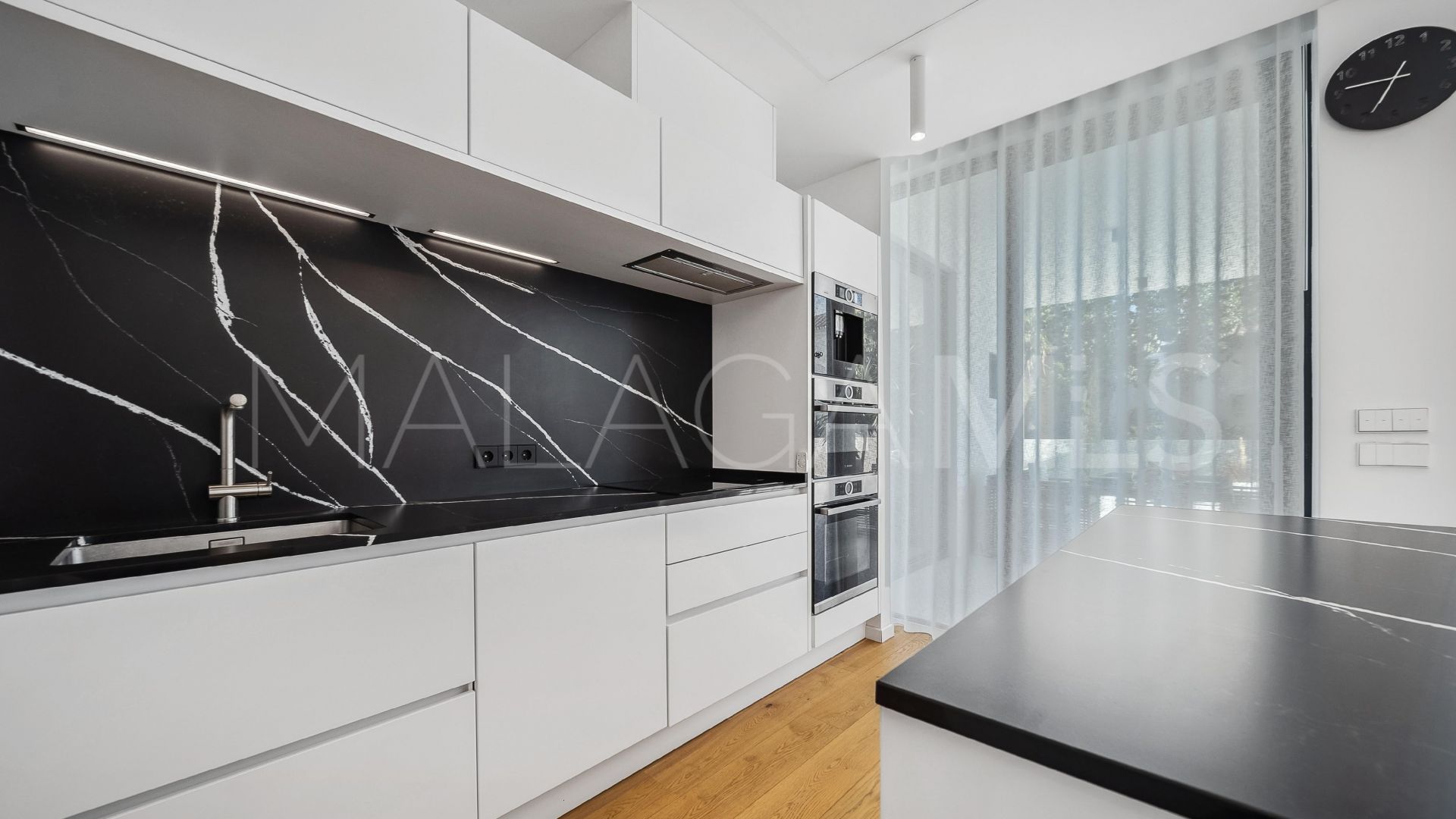 For sale villa in Marbesa