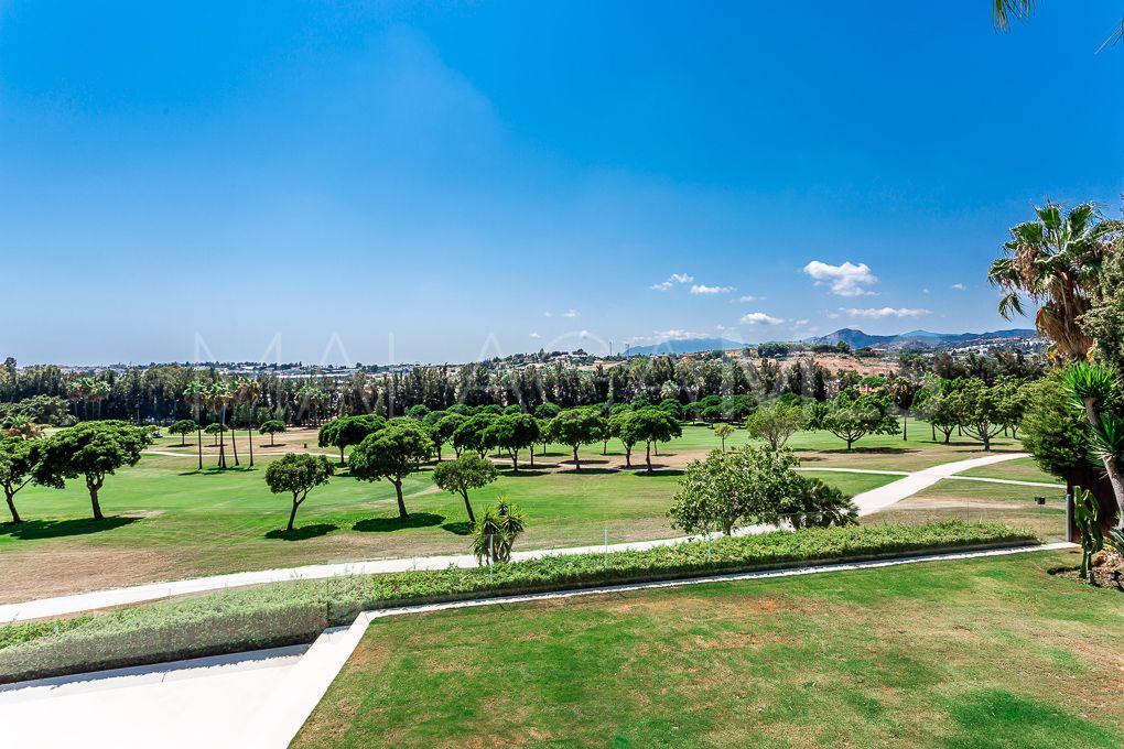Villa for sale in Nueva Andalucia