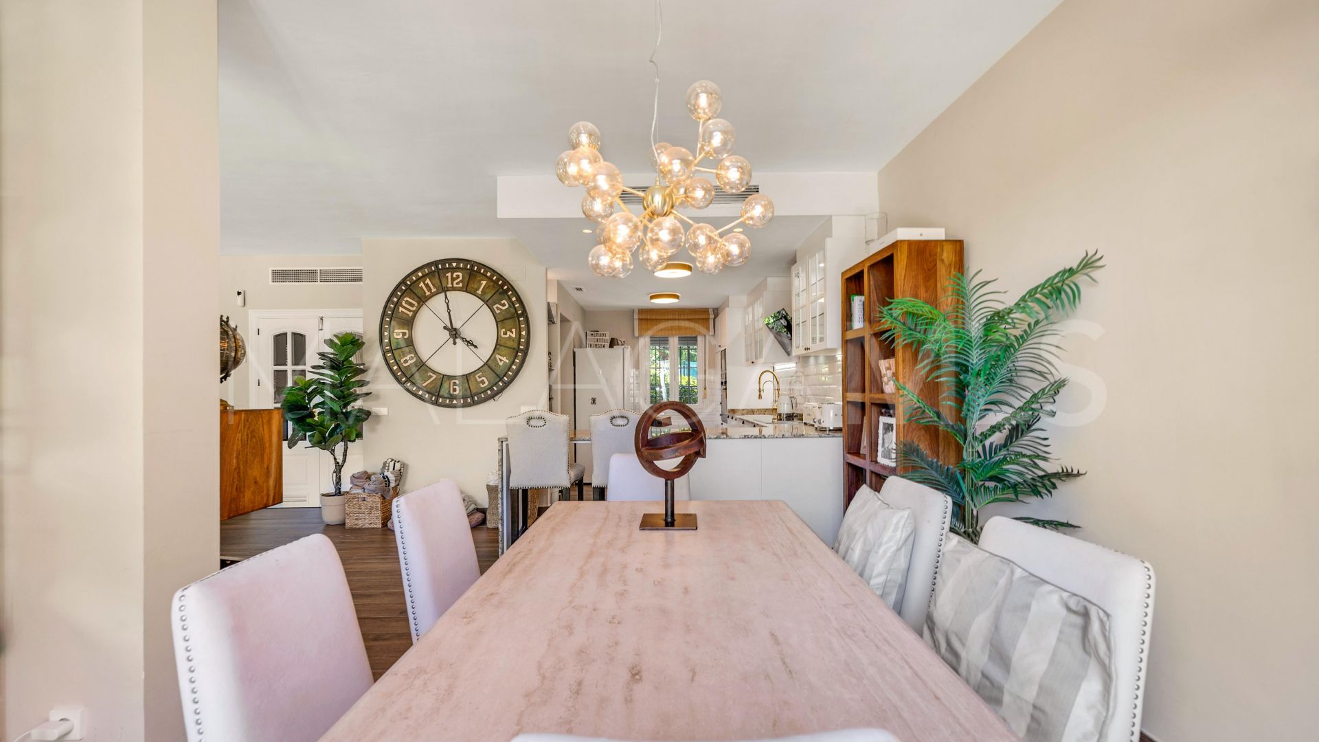 Maison de ville for sale in Guadalmina Alta