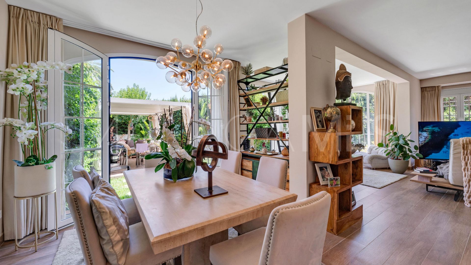 Maison de ville for sale in Guadalmina Alta