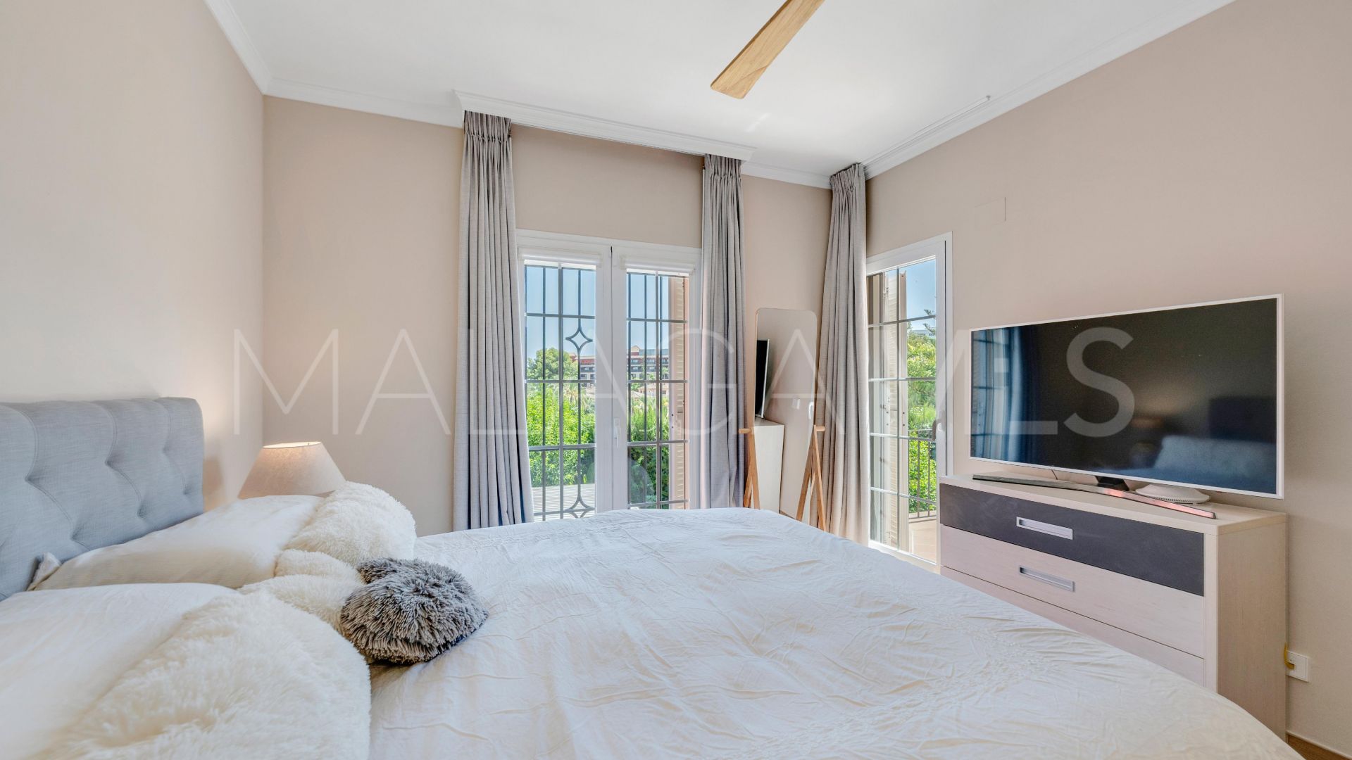 Maison de ville for sale in Guadalmina Alta