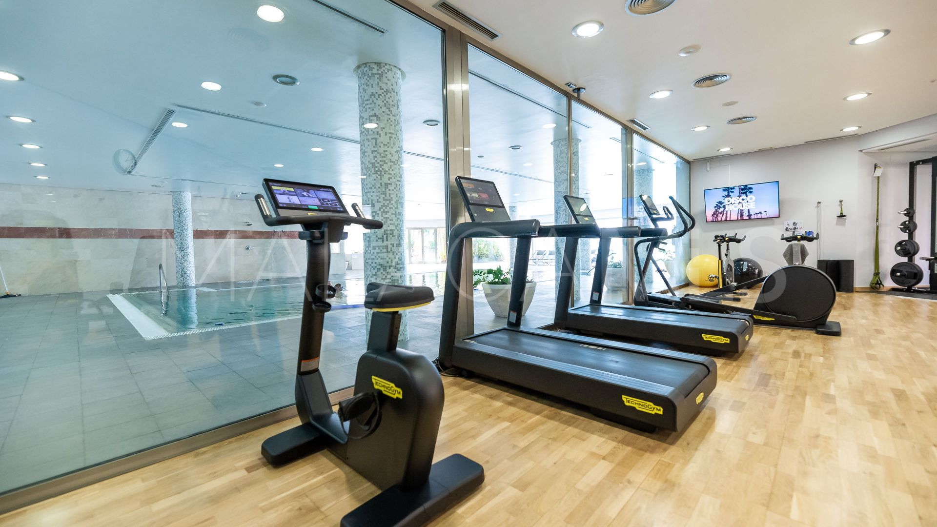 For sale apartment in Golden Mile with 3 bedrooms