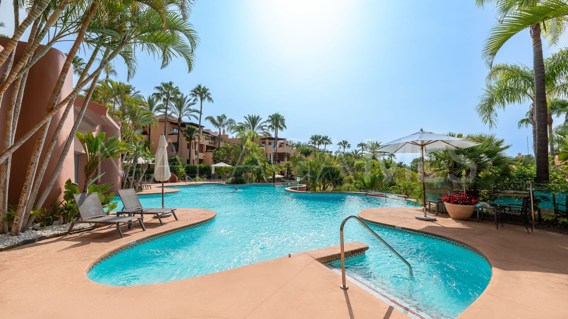 For sale apartment in Golden Mile with 3 bedrooms