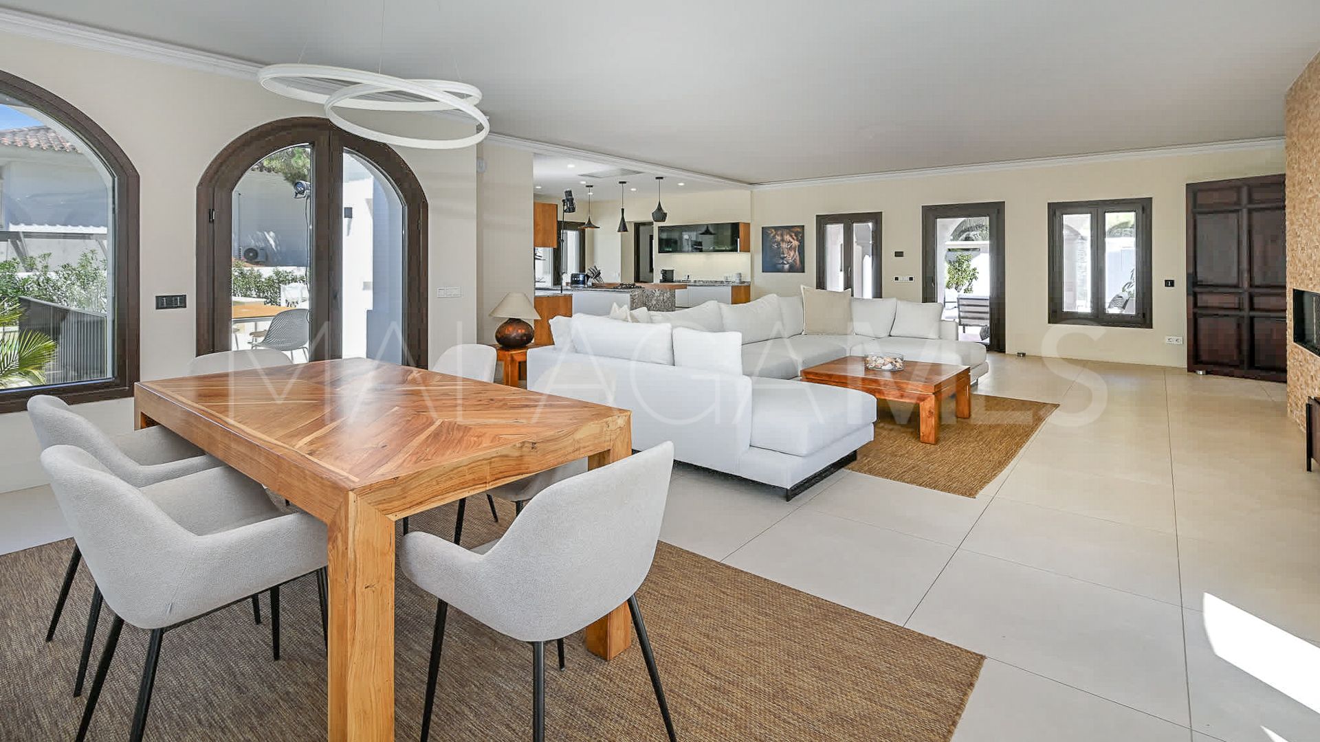 For sale villa in Marbesa with 6 bedrooms