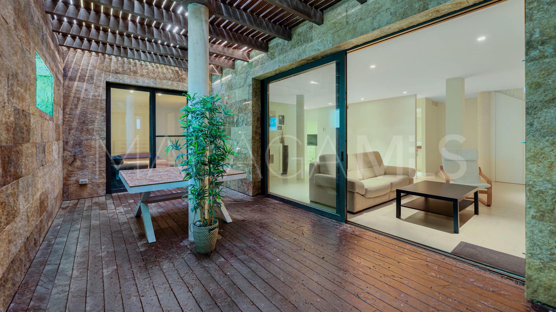 Villa for sale in Cabopino