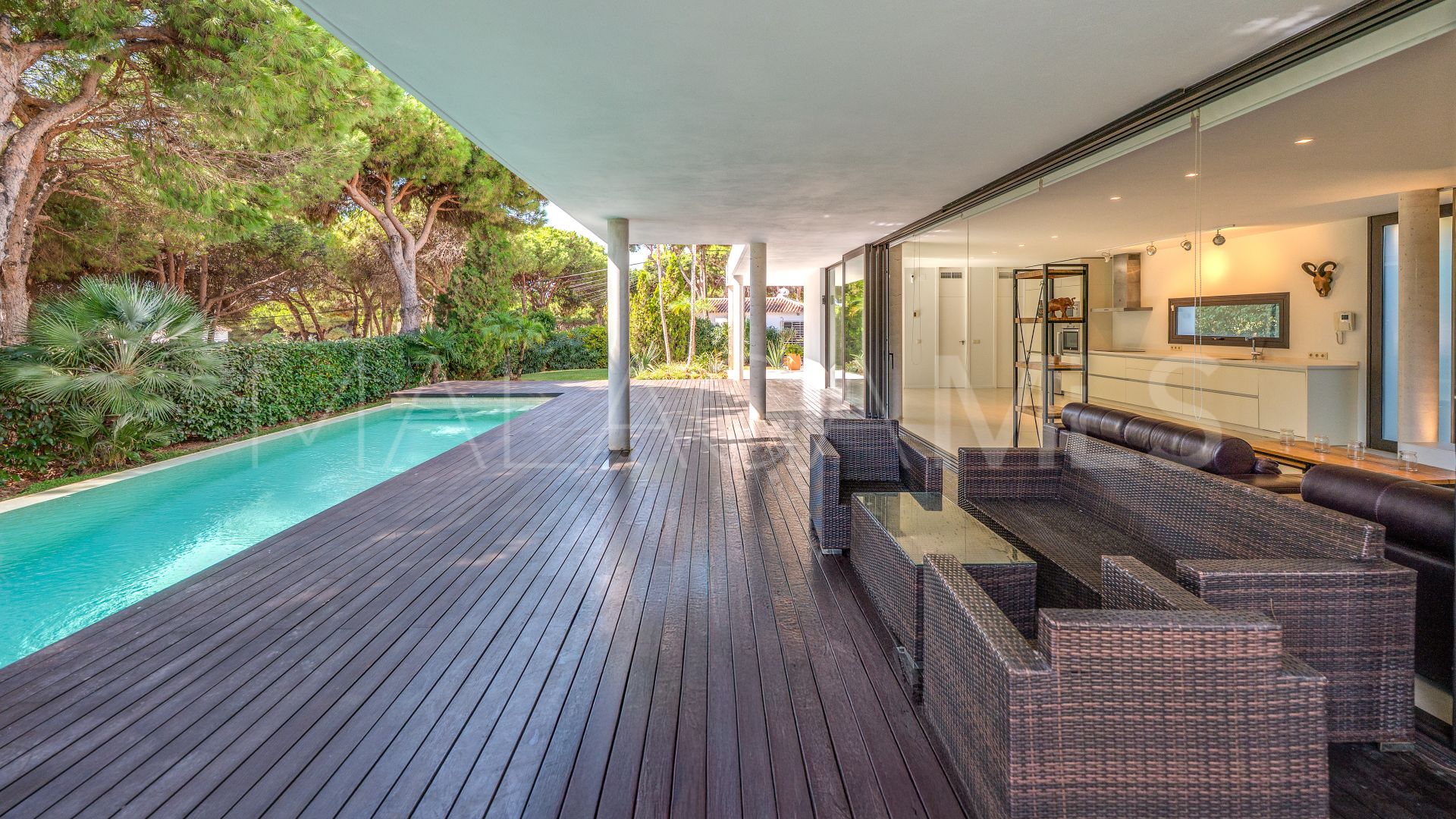 Villa for sale in Cabopino