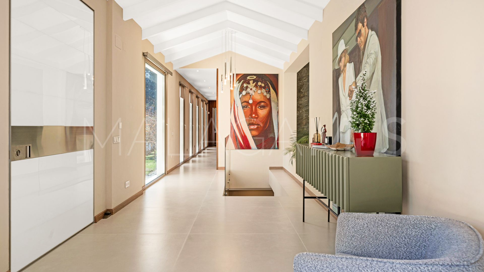 Villa for sale in Guadalmina Baja