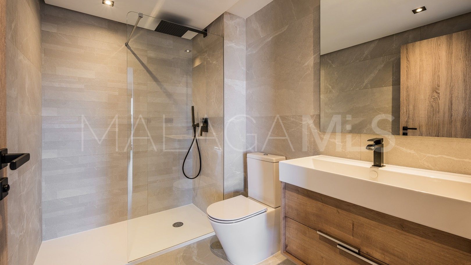 For sale duplex in Istan