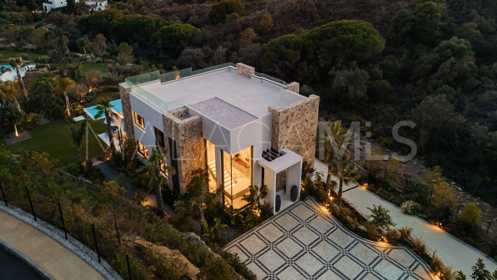 For sale 5 bedrooms villa in Marbella Hill Club