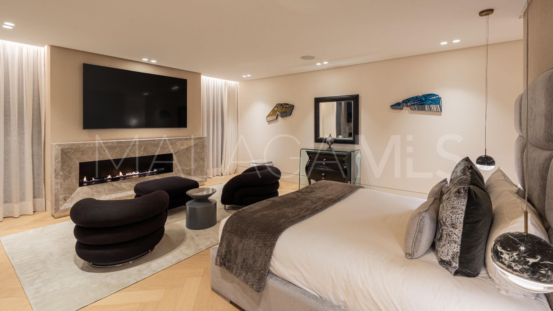 For sale 5 bedrooms villa in Marbella Hill Club