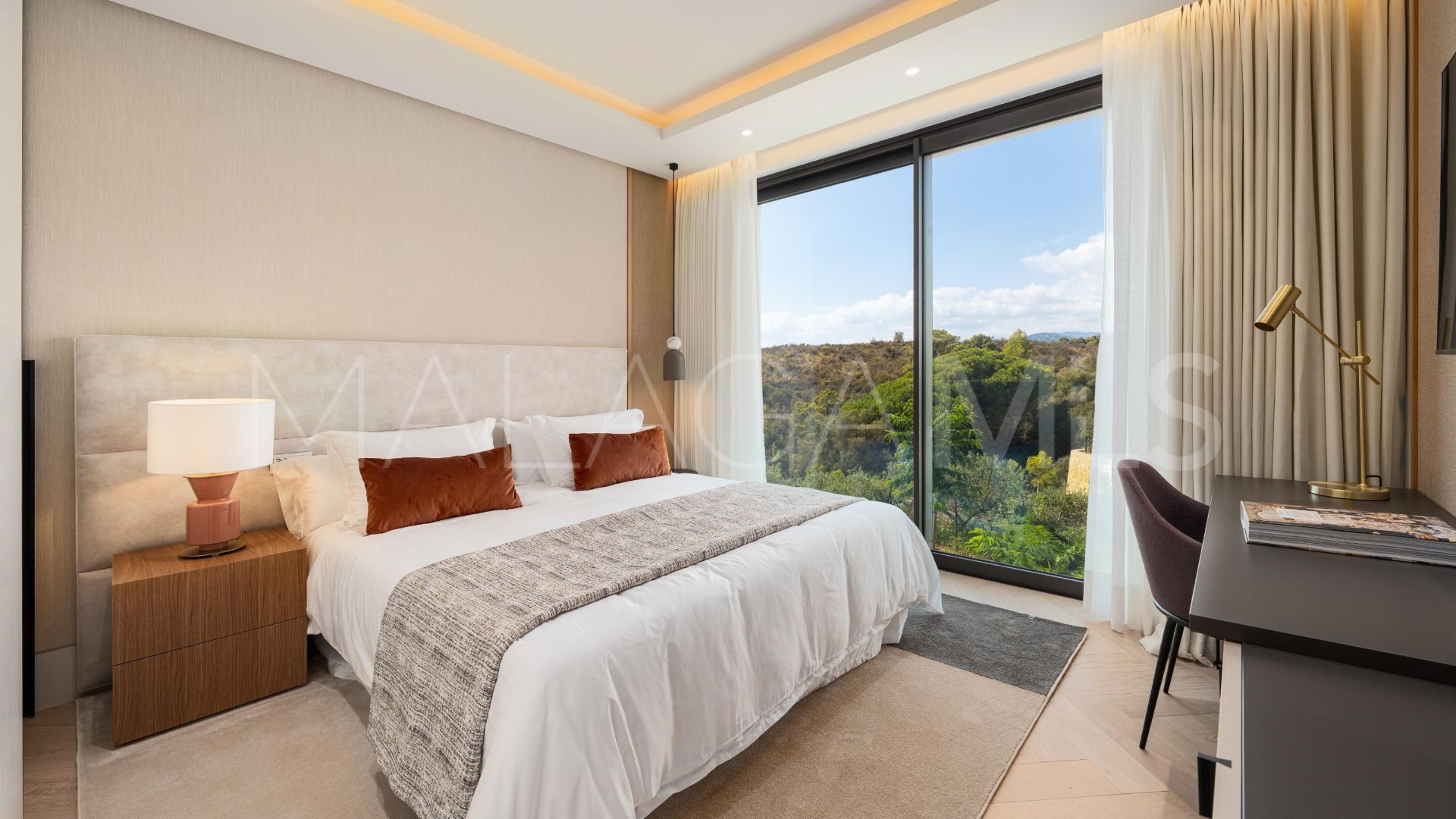 For sale villa in Marbella Hill Club