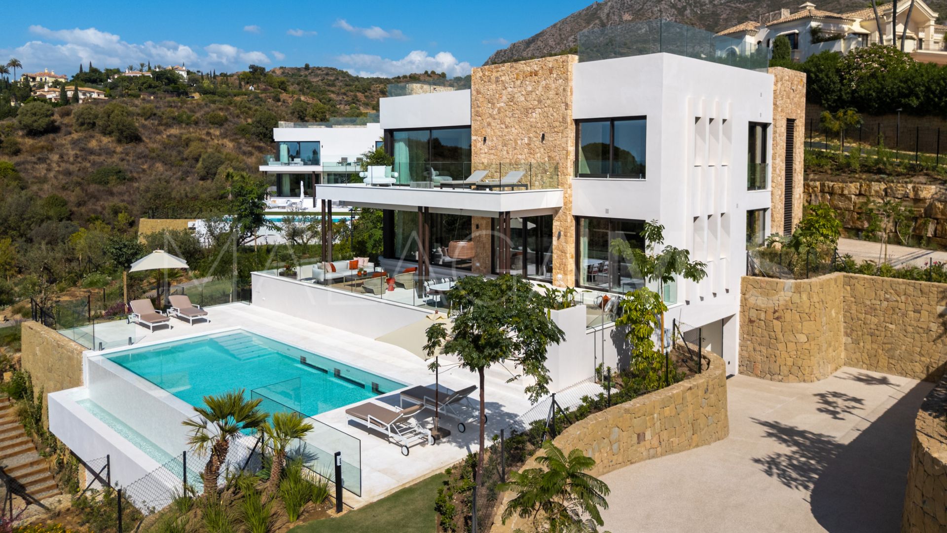 For sale villa in Marbella Hill Club