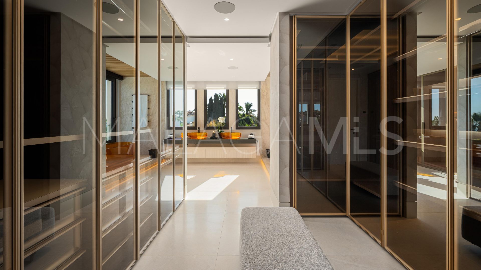 For sale villa in Marbella Hill Club