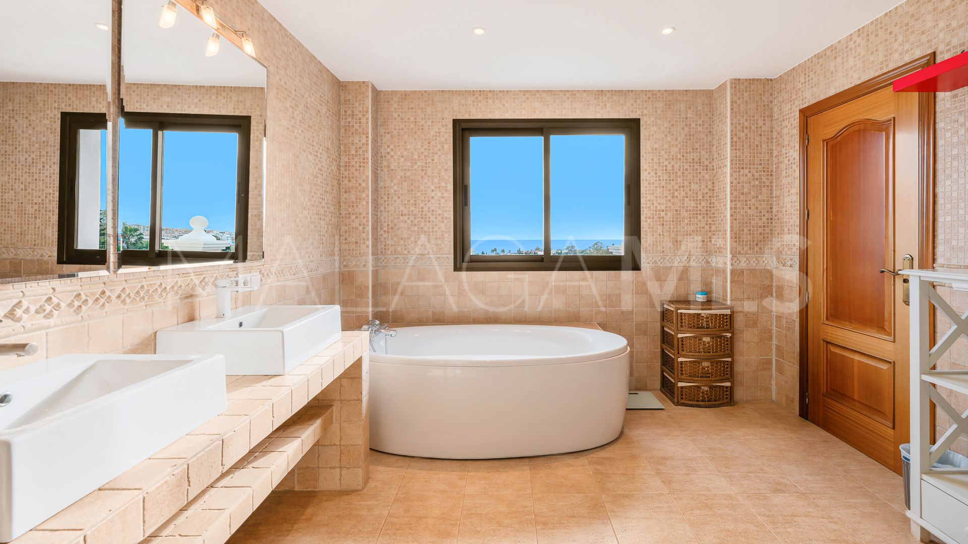 Villa for sale in Rio Real