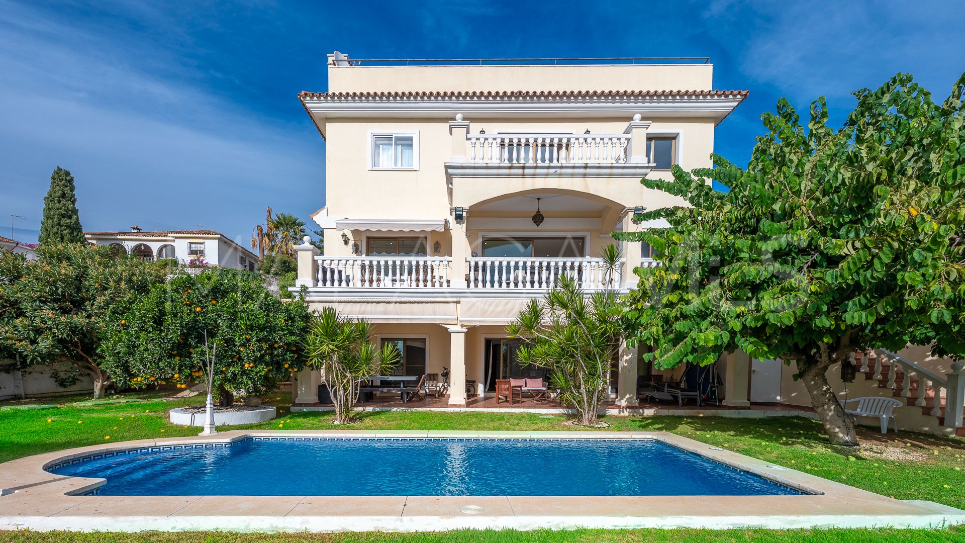 Villa for sale in Rio Real