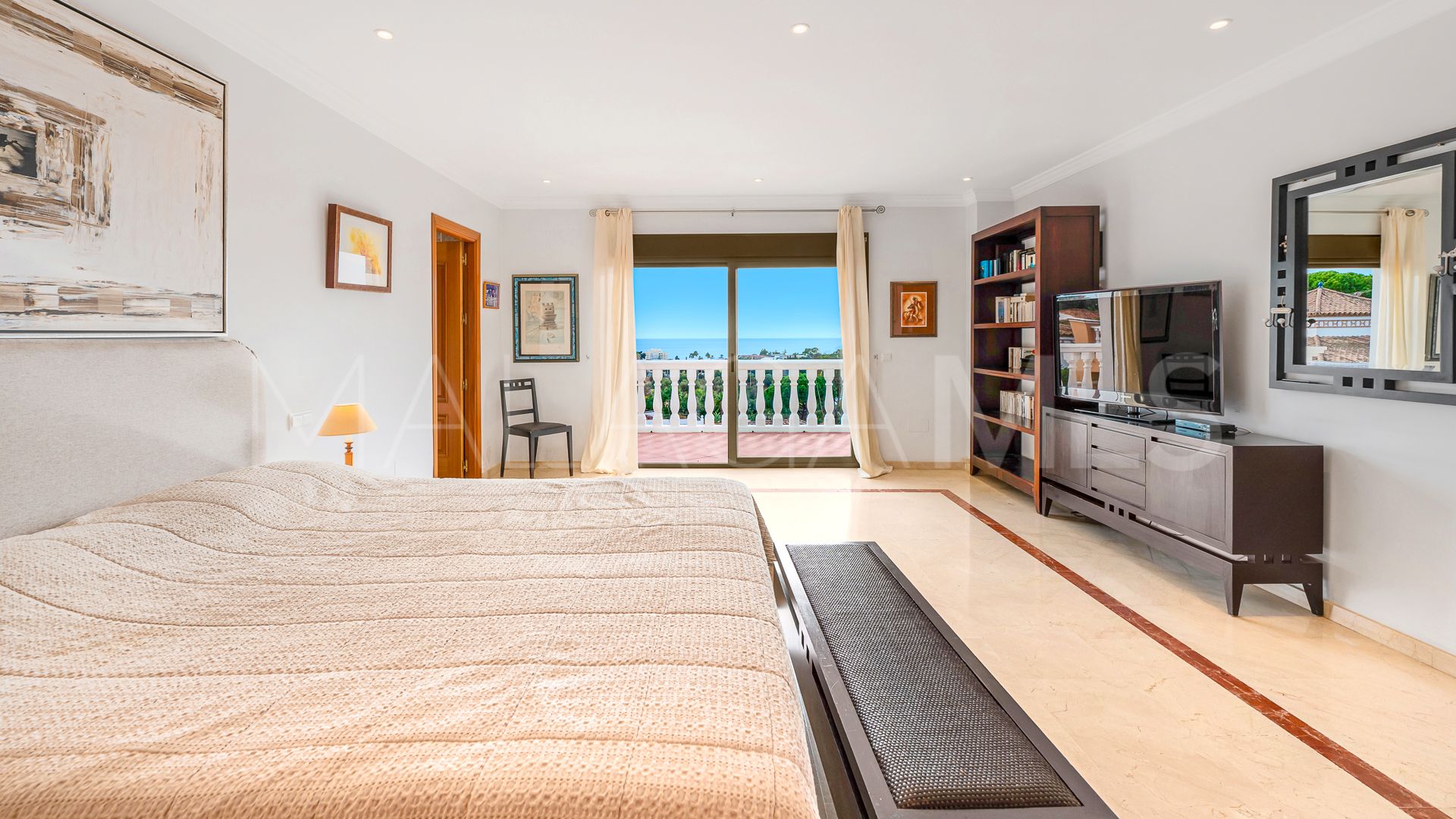 Villa for sale in Rio Real