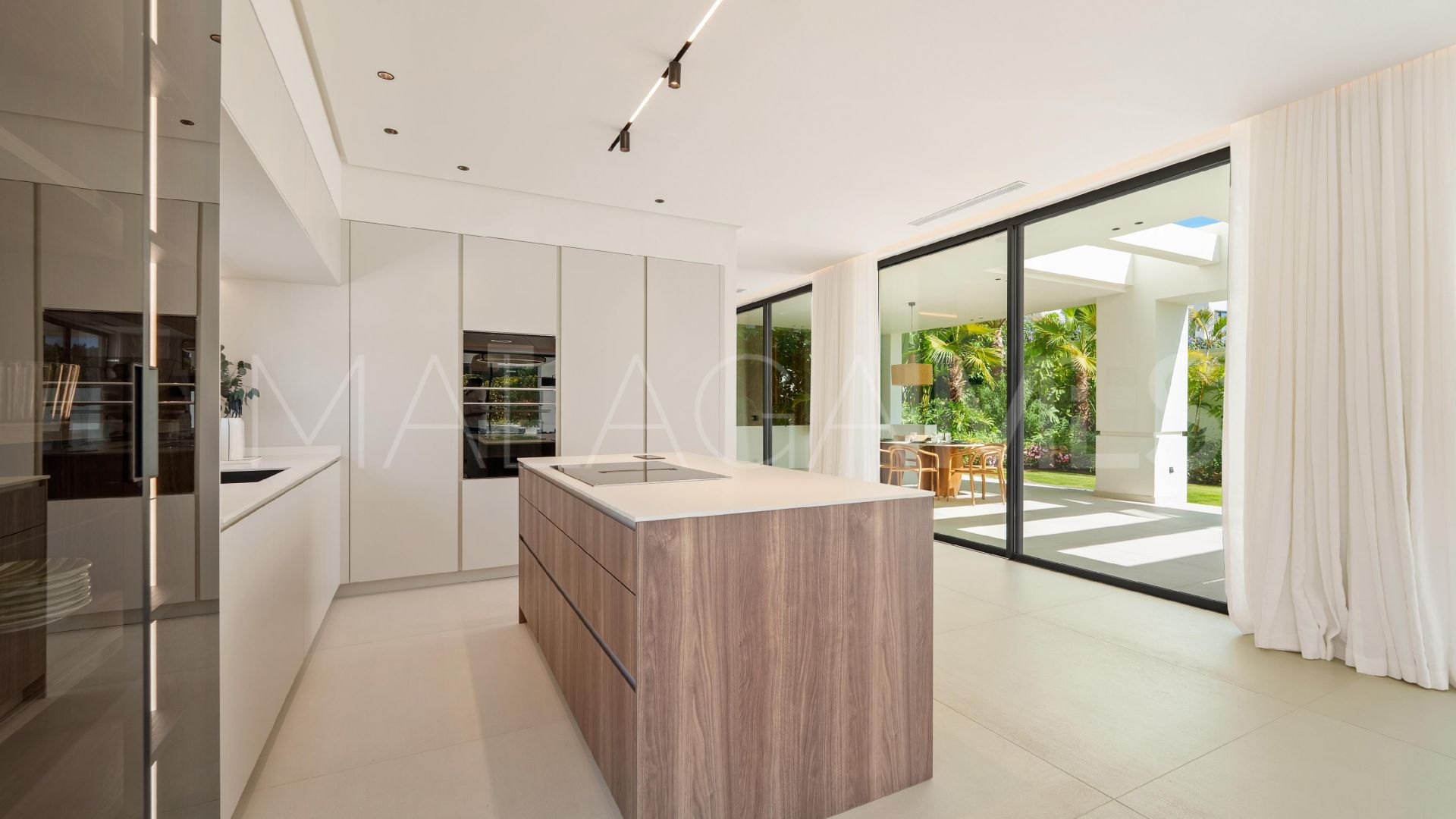 Villa for sale in San Pedro Playa