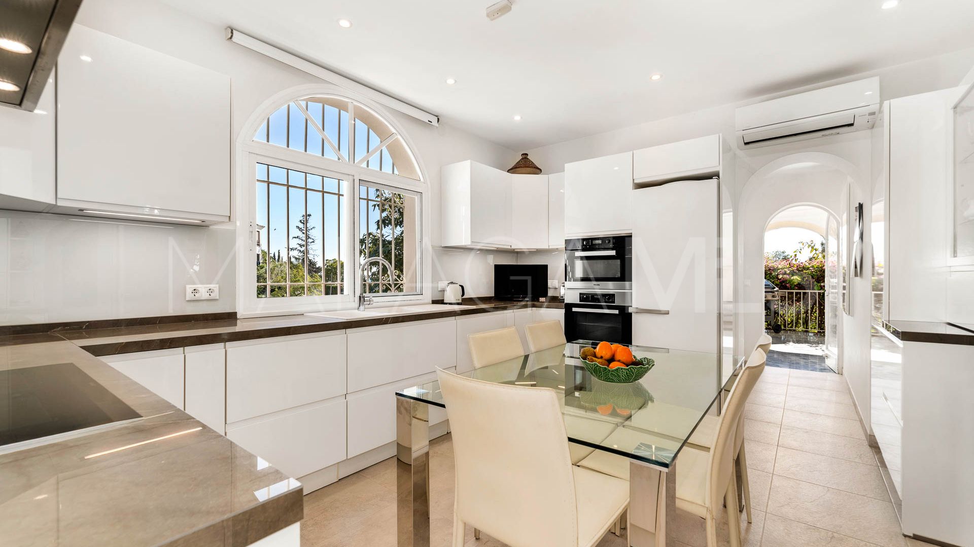 Villa for sale in El Rosario