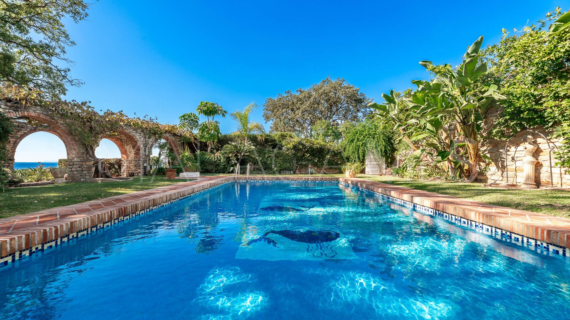 Villa for sale in El Rosario