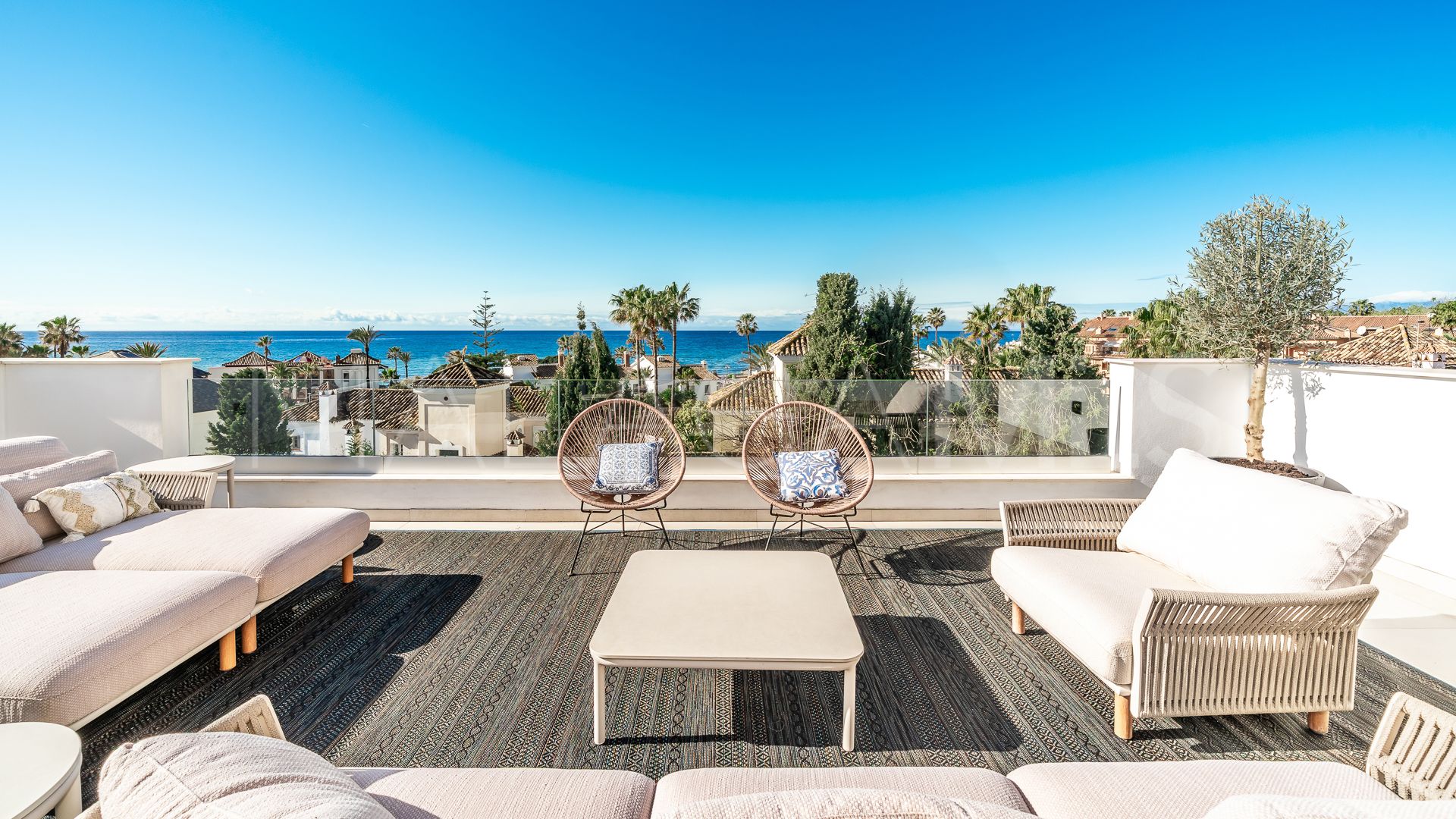 Villa for sale in Las Chapas