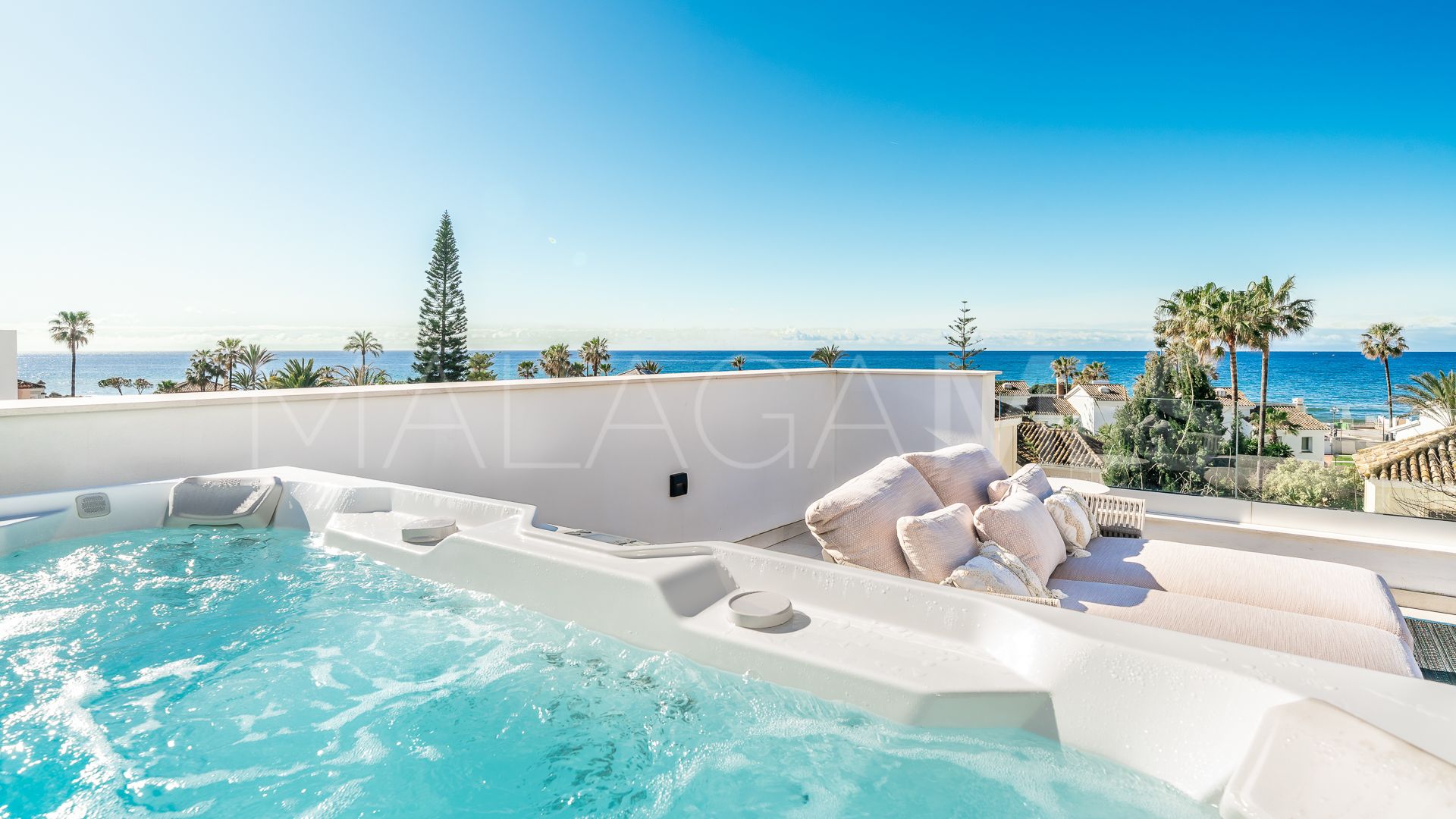 Villa for sale in Las Chapas