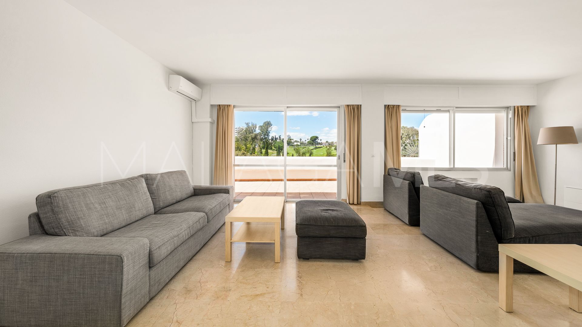 Lägenhet for sale in Guadalmina Alta