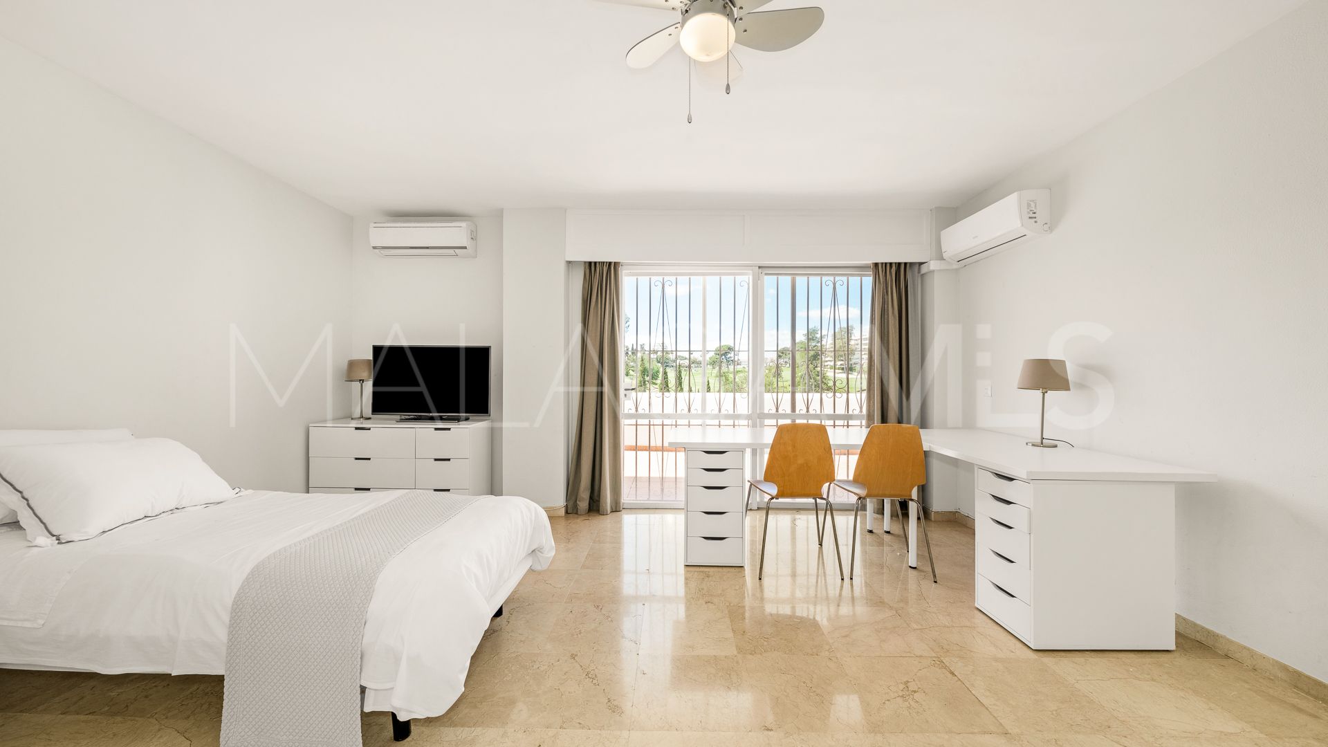 Lägenhet for sale in Guadalmina Alta