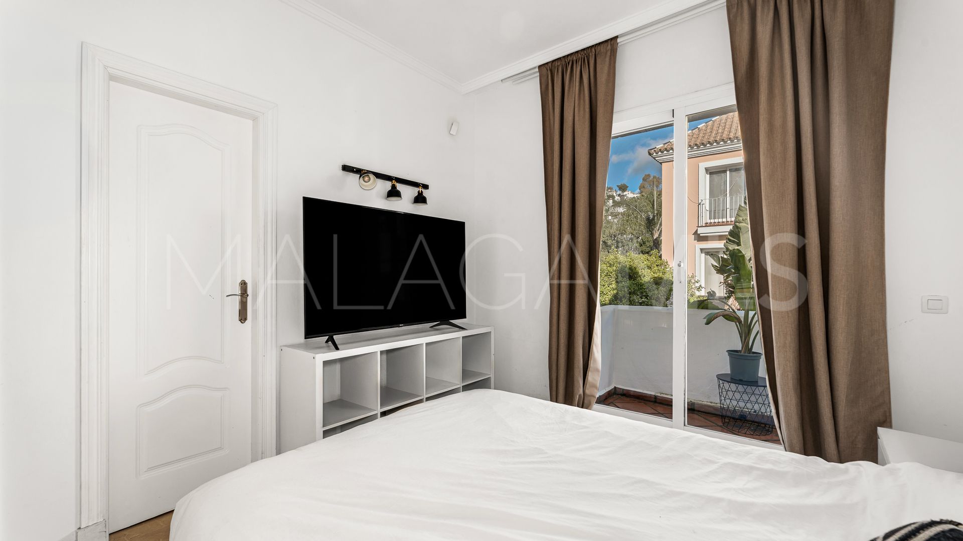 Se vende adosado de 3 bedrooms in Nueva Andalucia