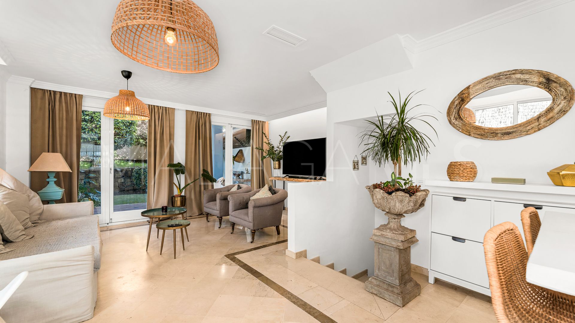 Se vende adosado de 3 bedrooms in Nueva Andalucia