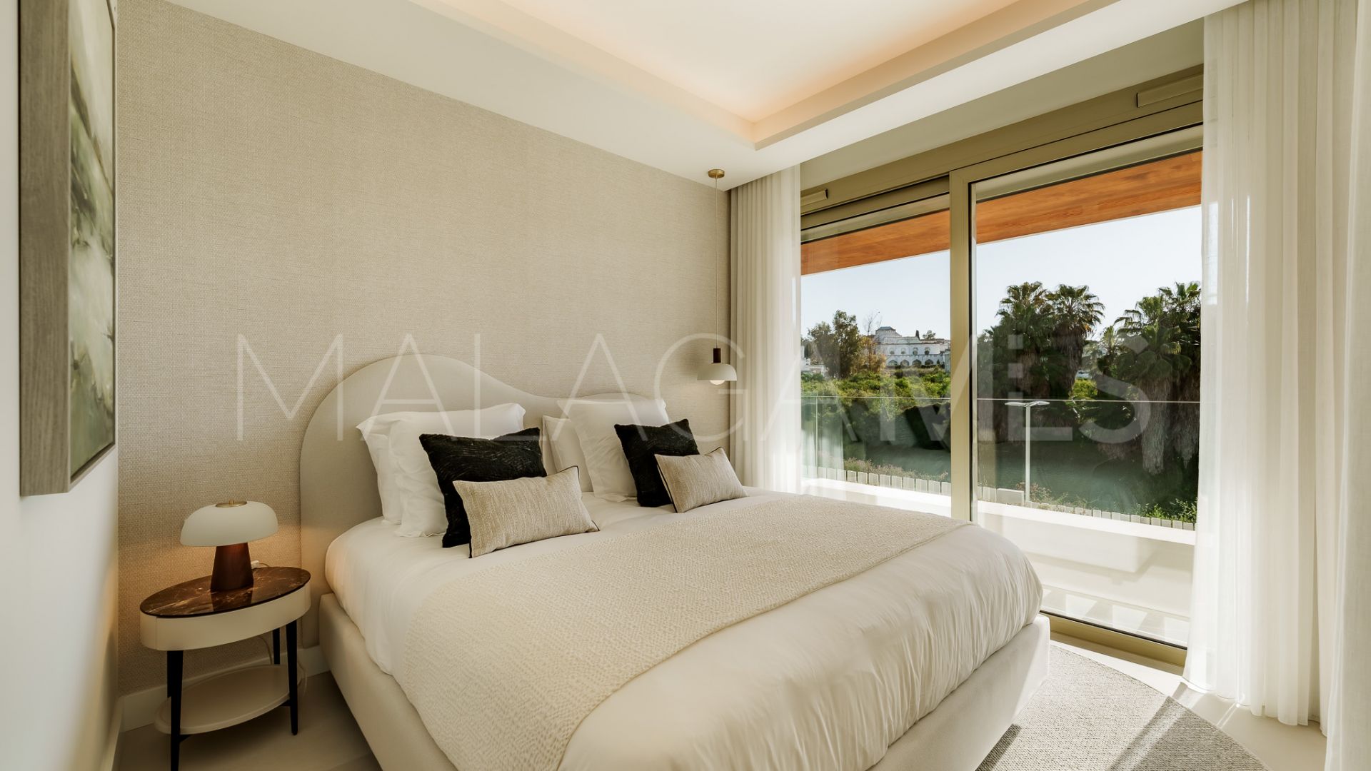 Markplanslägenhet for sale in Marbella Golden Mile