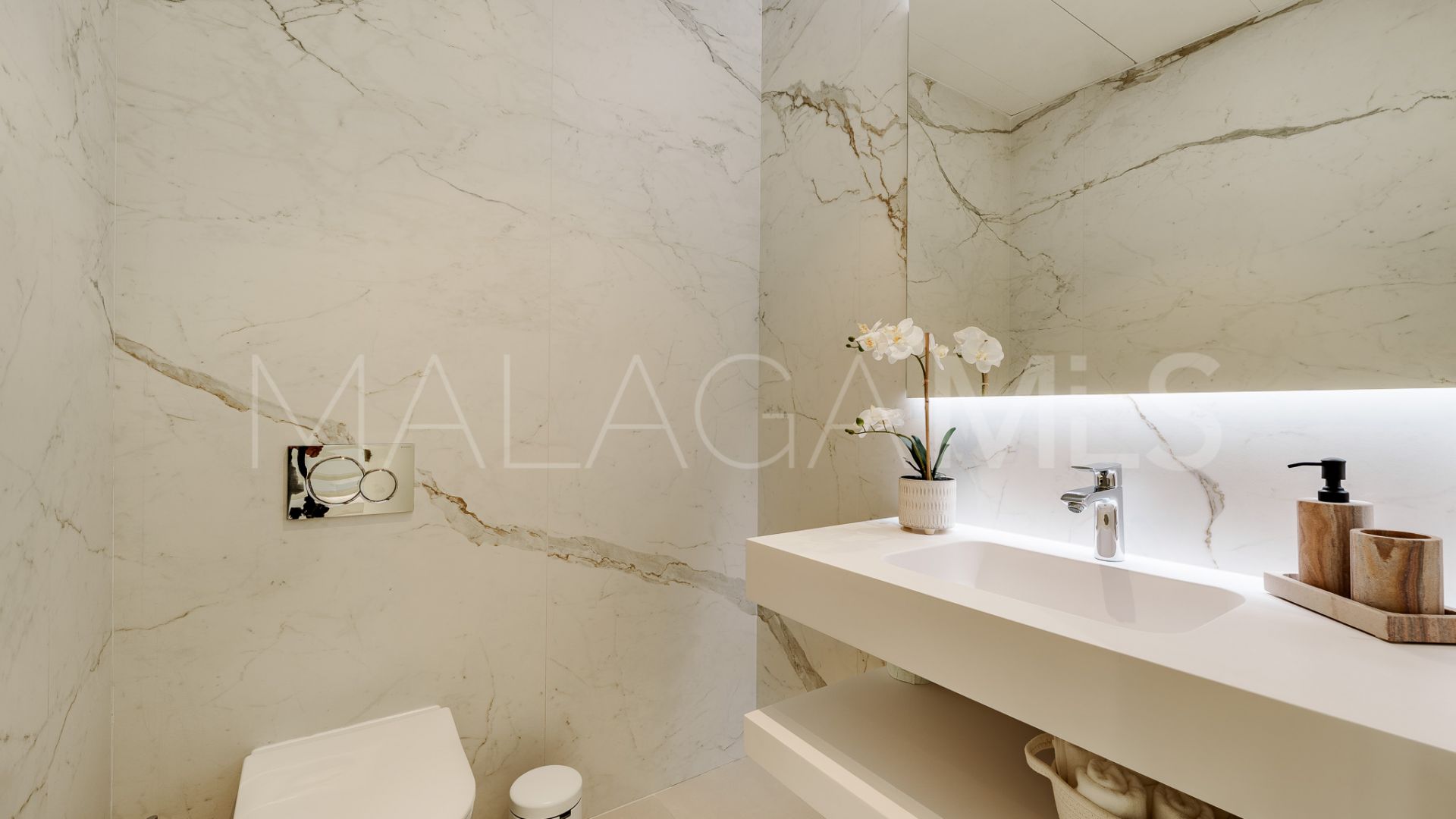 Markplanslägenhet for sale in Marbella Golden Mile