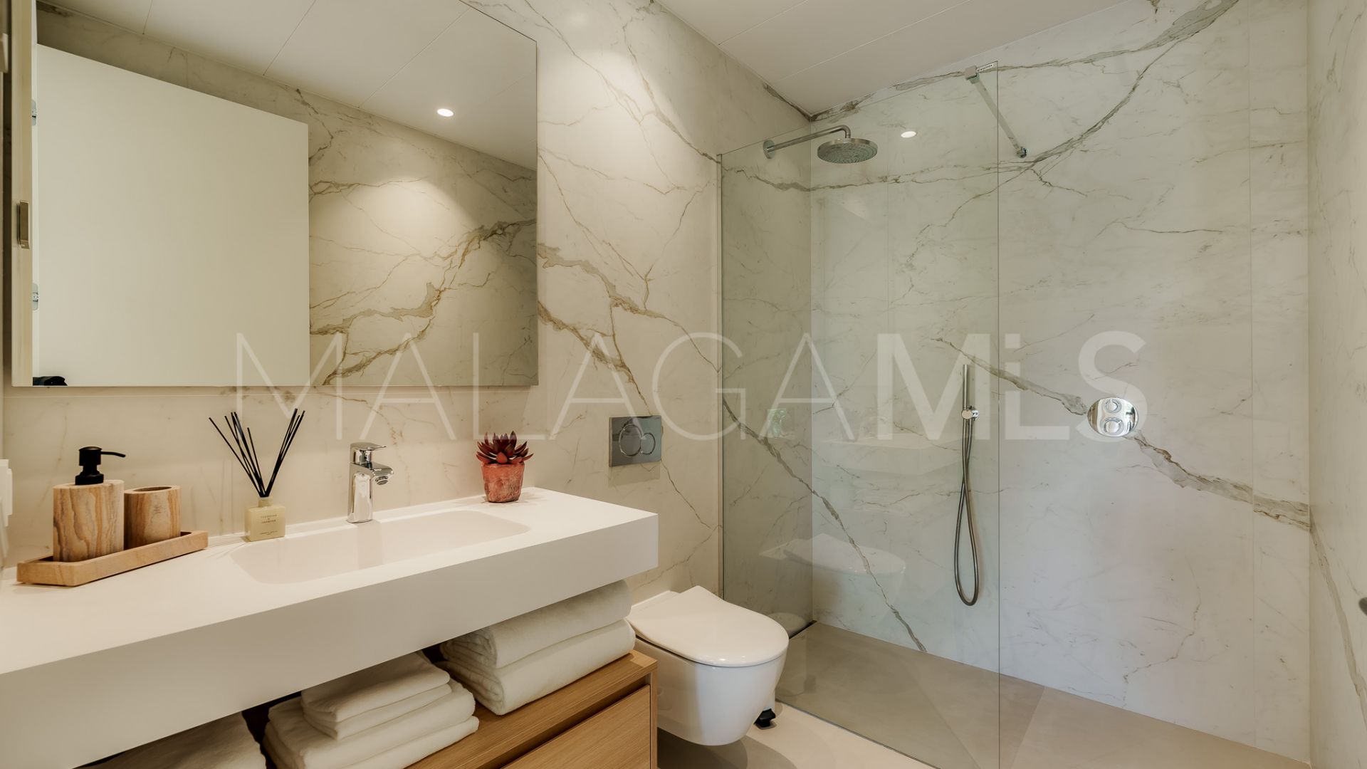 Markplanslägenhet for sale in Marbella Golden Mile